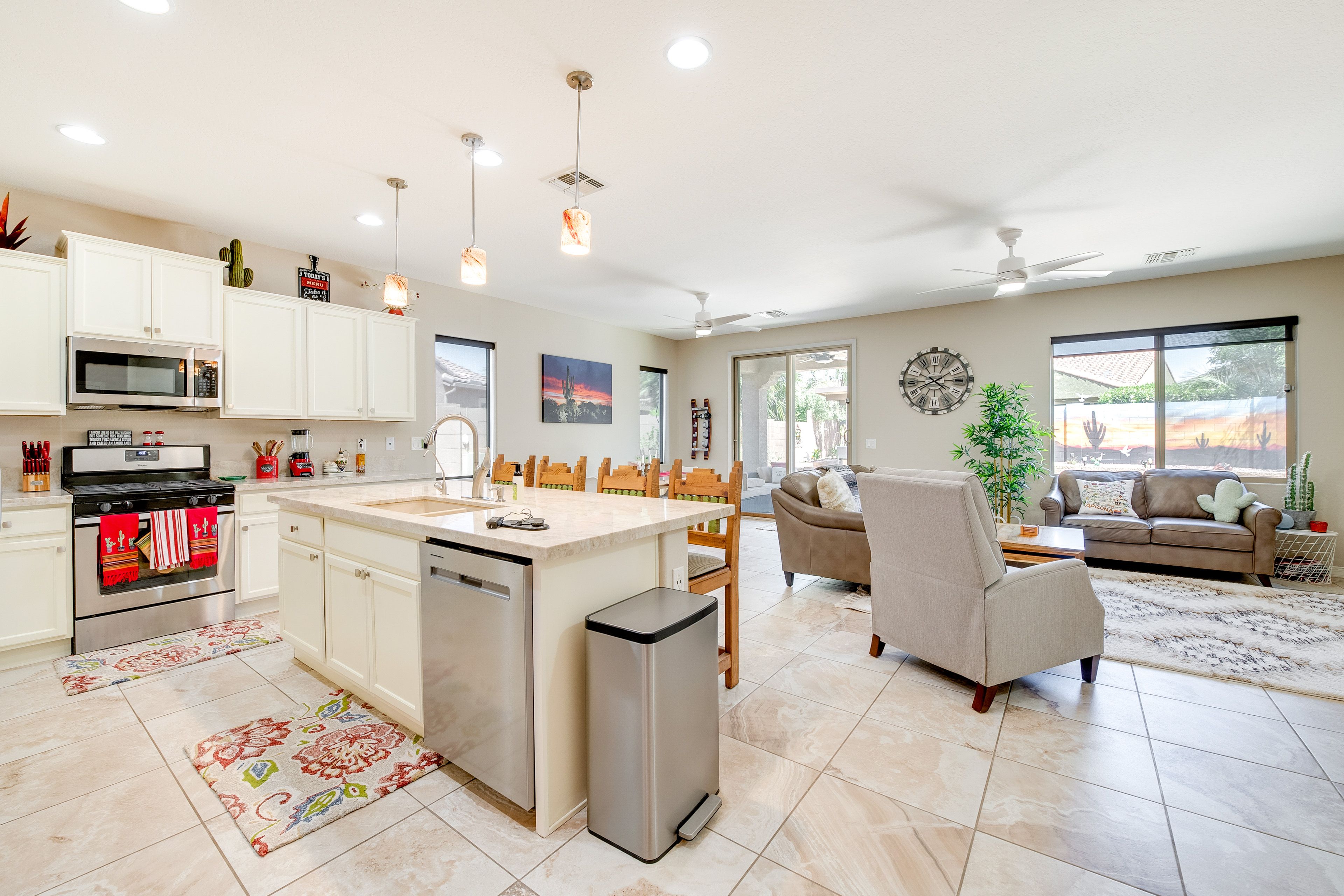 Kitchen | Dishwasher