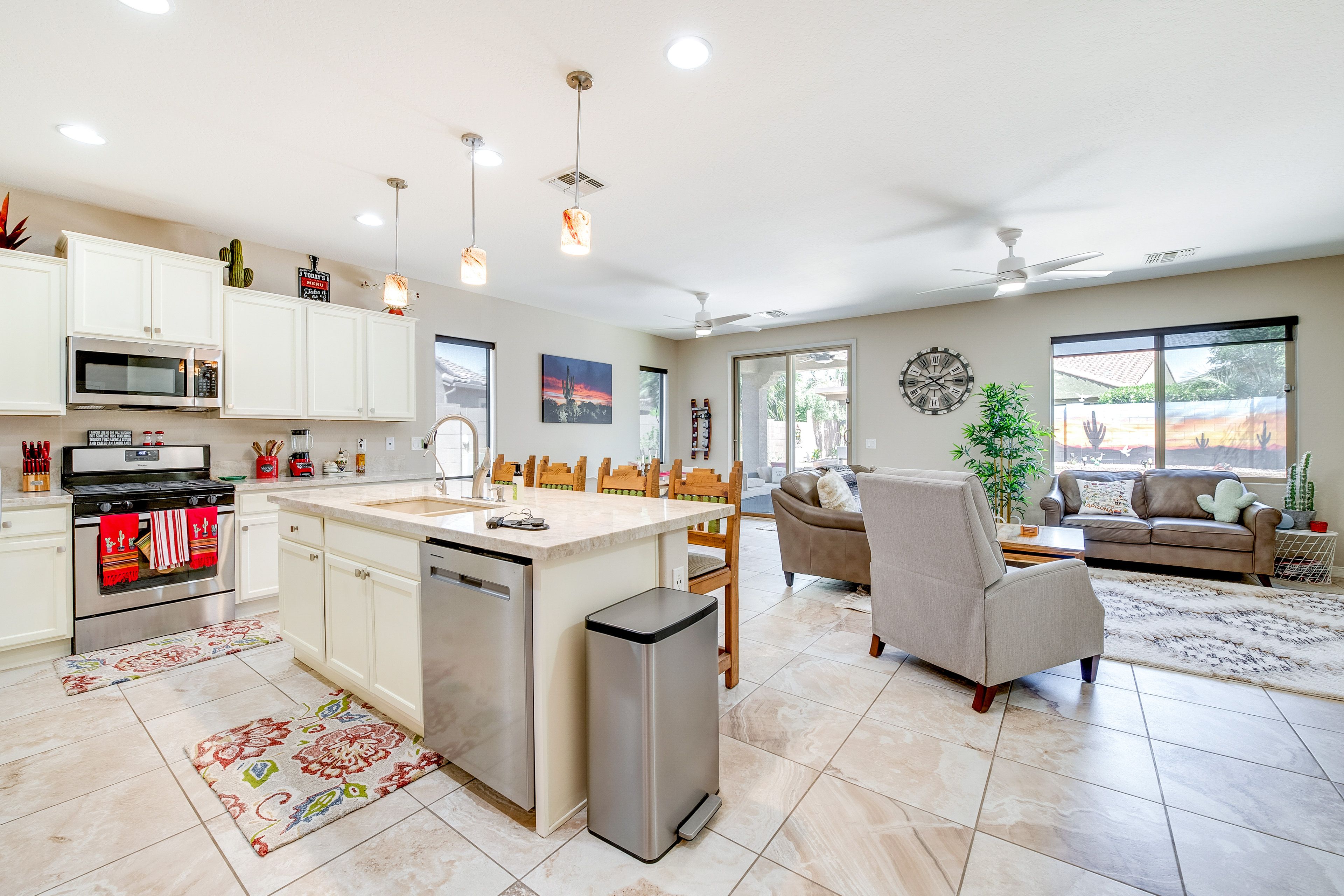 Kitchen | Dishwasher