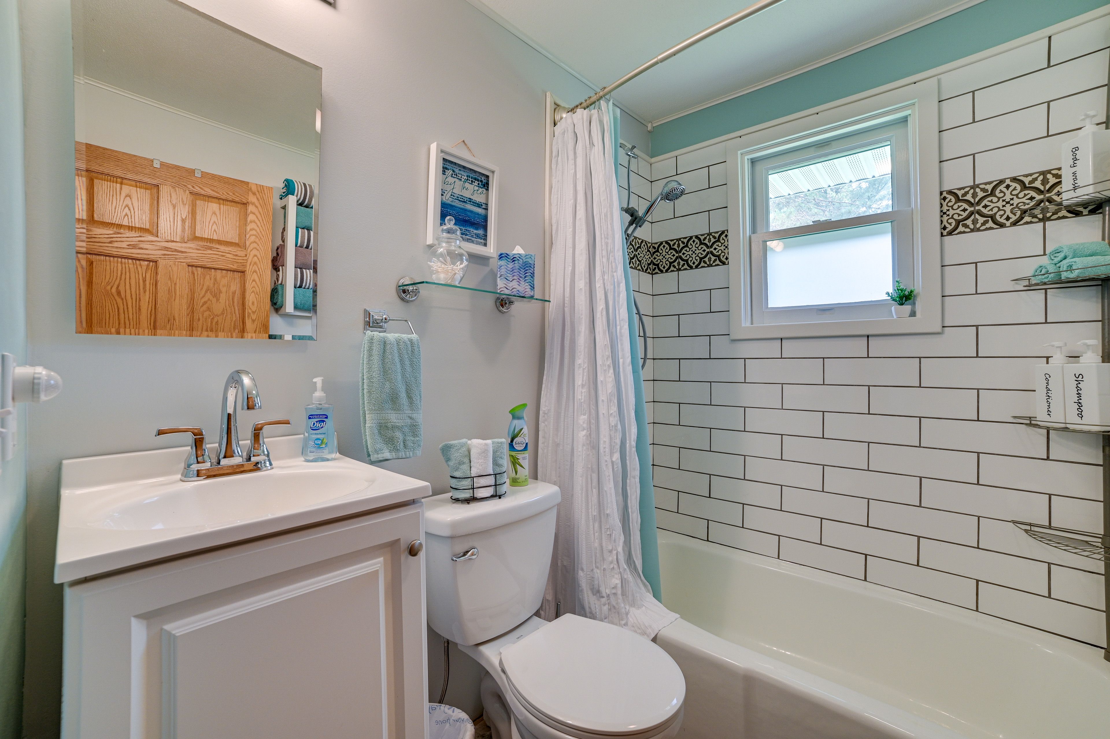 Full Bathroom