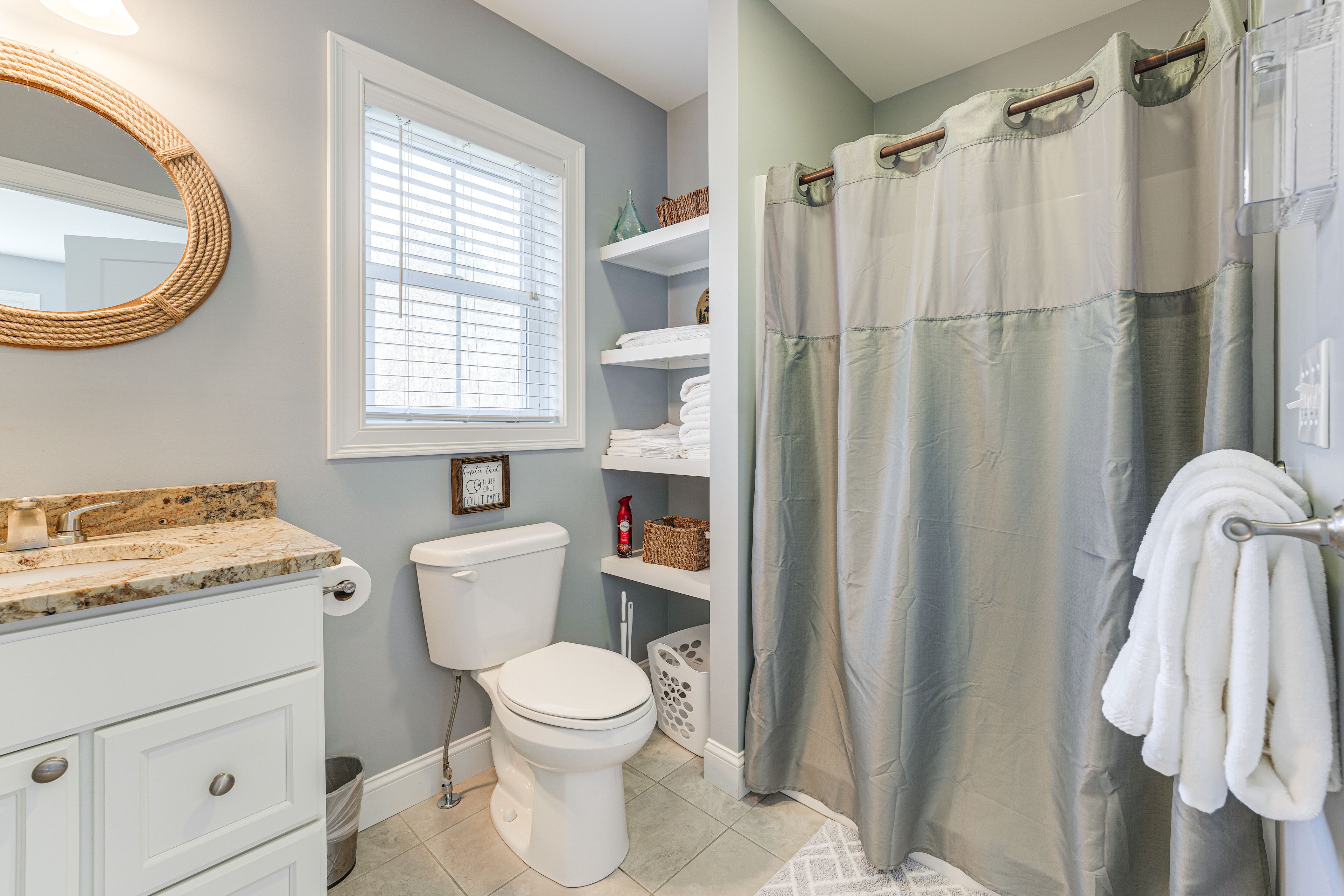 Full Bathroom