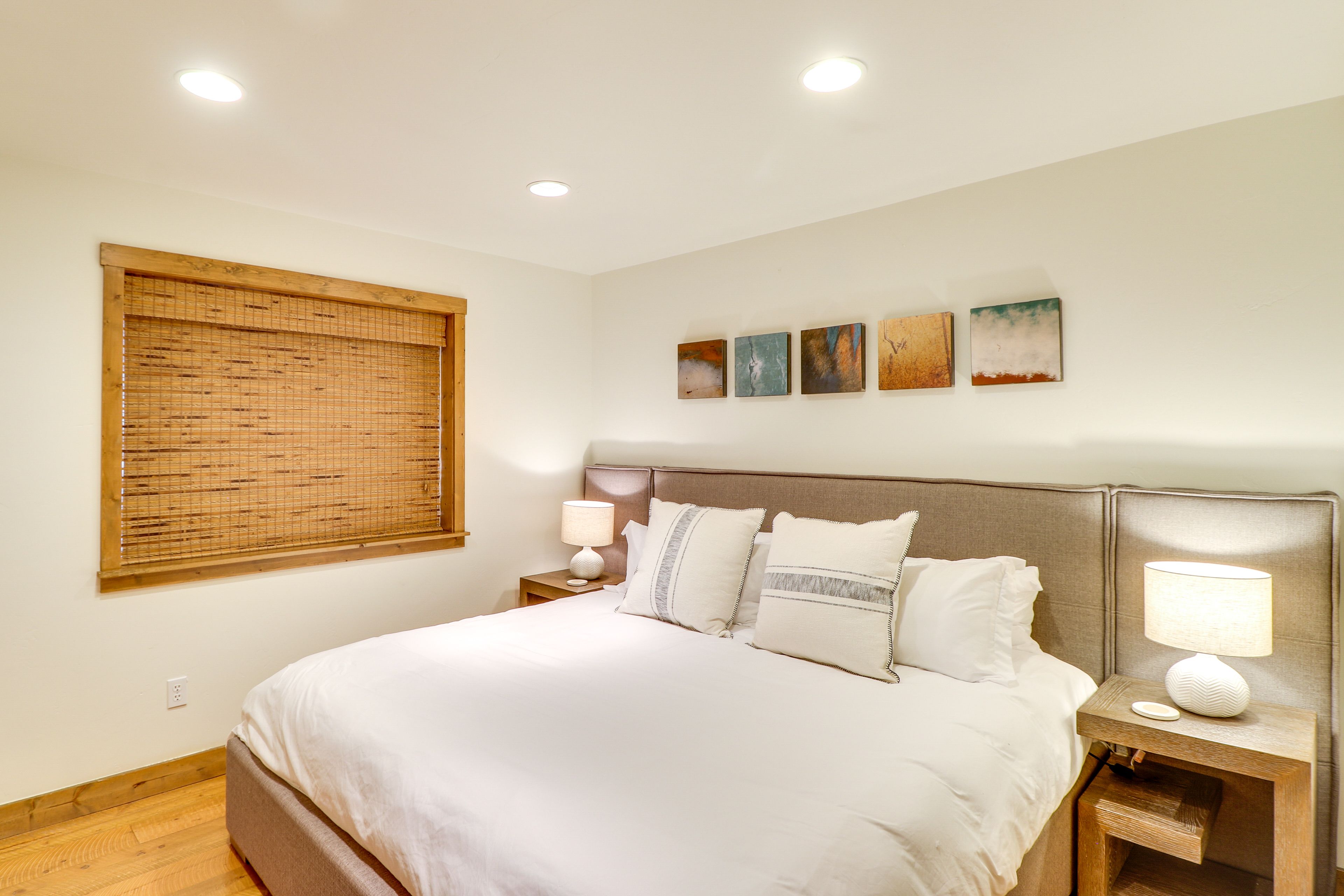 Bedroom 1 | King Bed | Smart TV