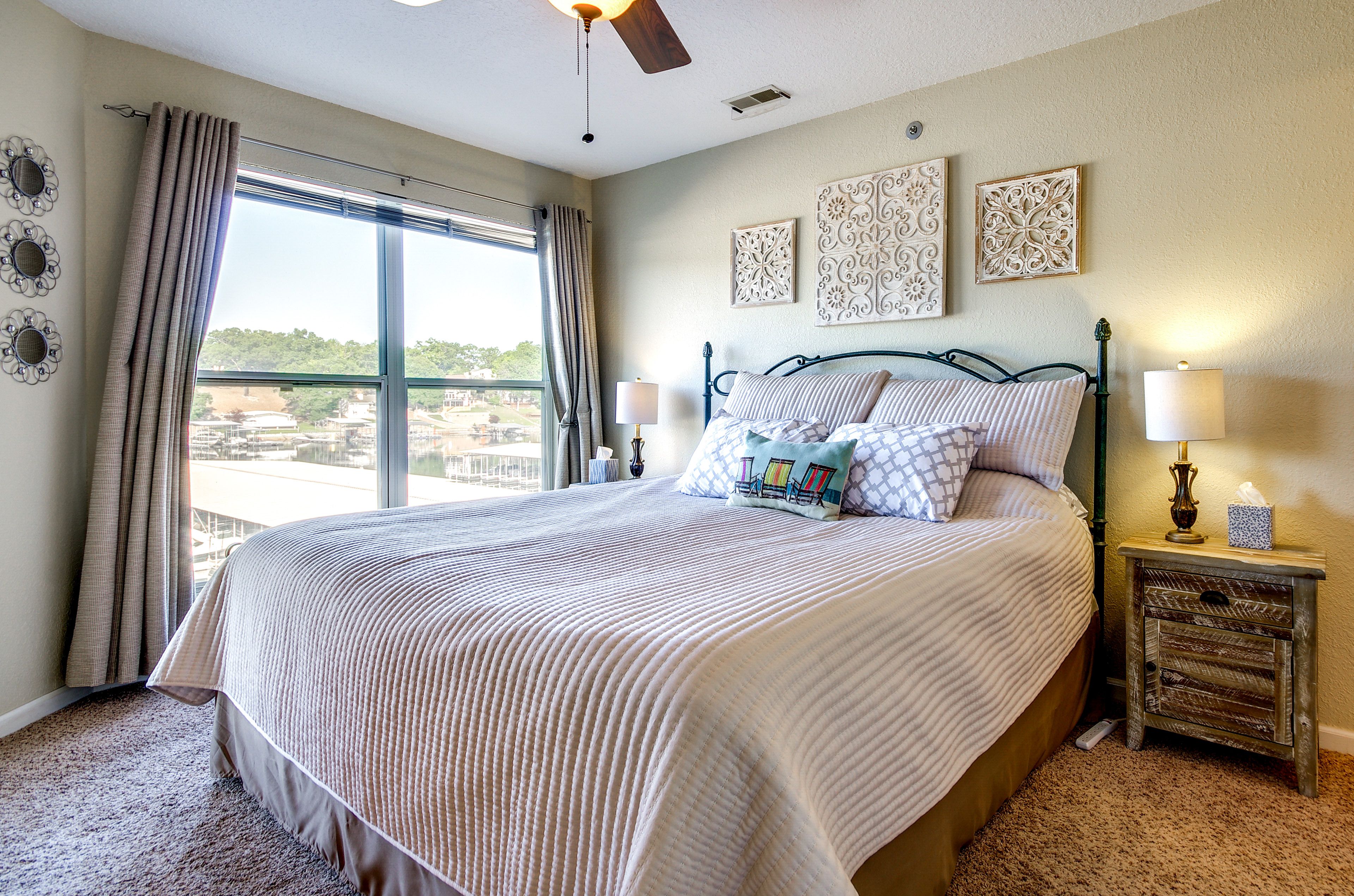 Bedroom 1 | King Bed | Smart TV w/ Cable | Linens Provided | Lake View