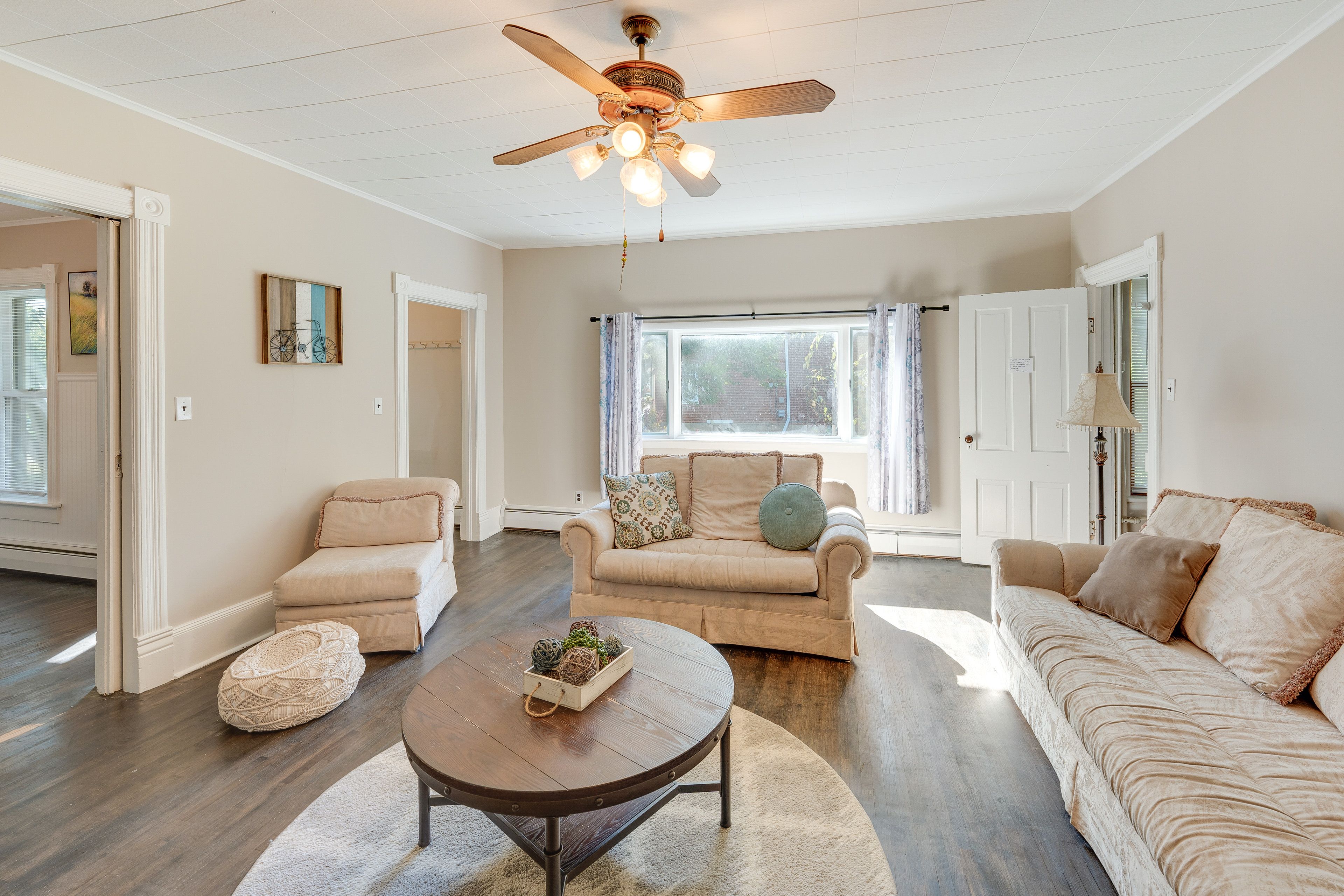Living Room | Smart TV