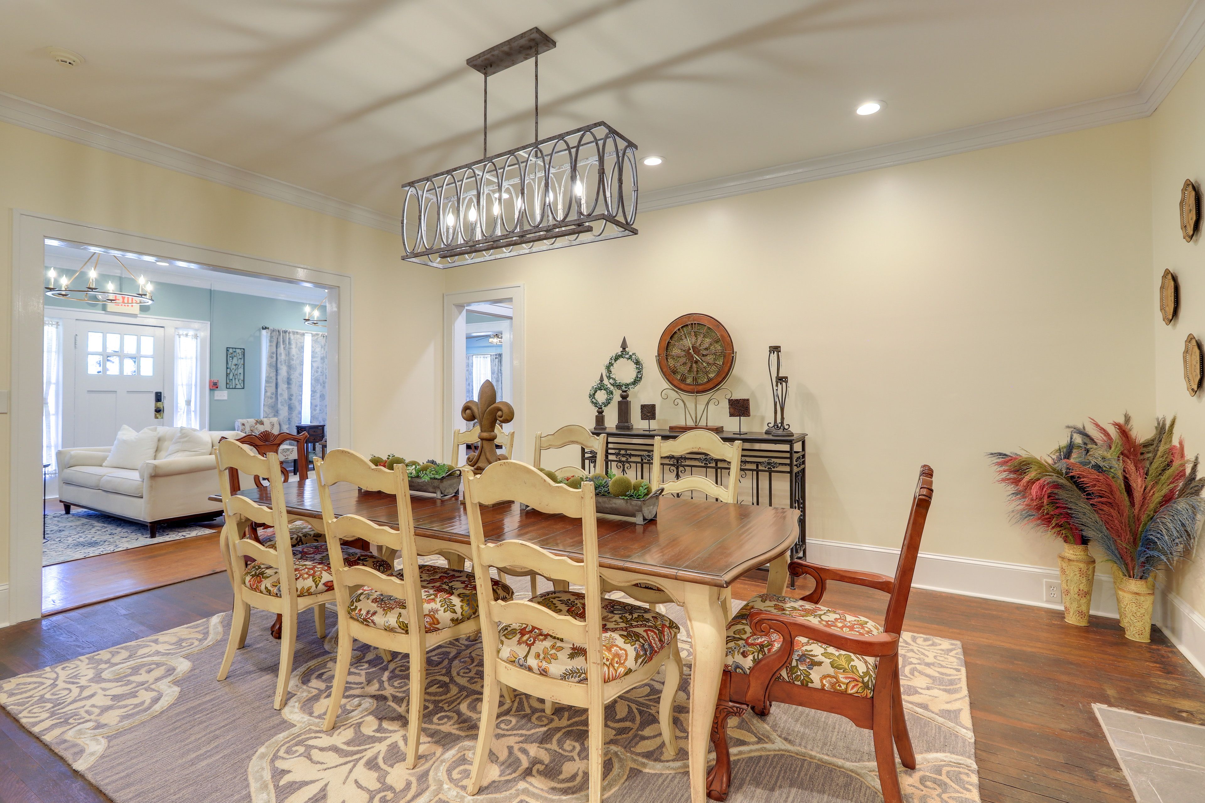 Dining Room | Dishware Provided | Free WiFi | Newly Remodeled