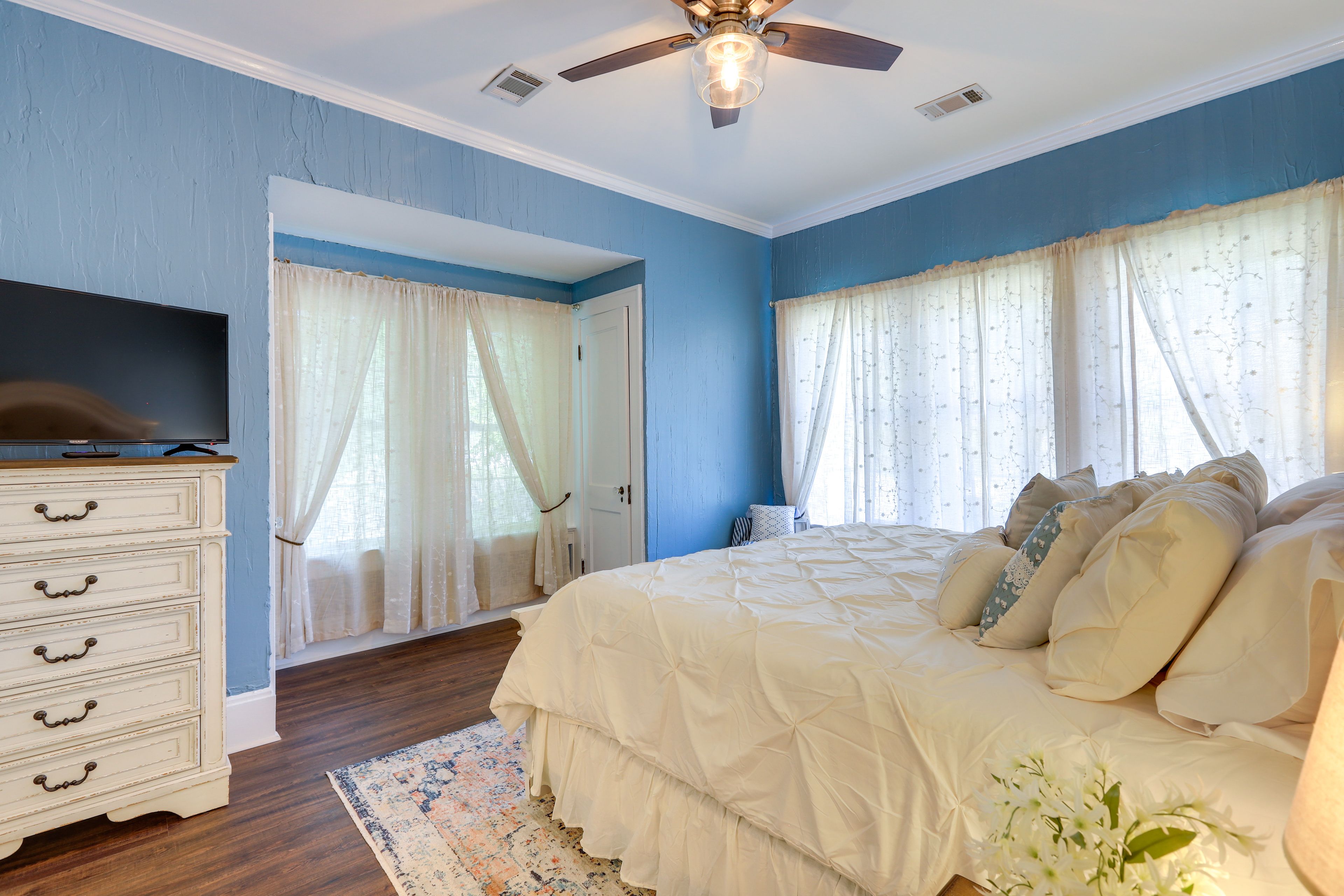 Bedroom 1 | King Bed | Linens Provided | Smart TV | Coffee Bar