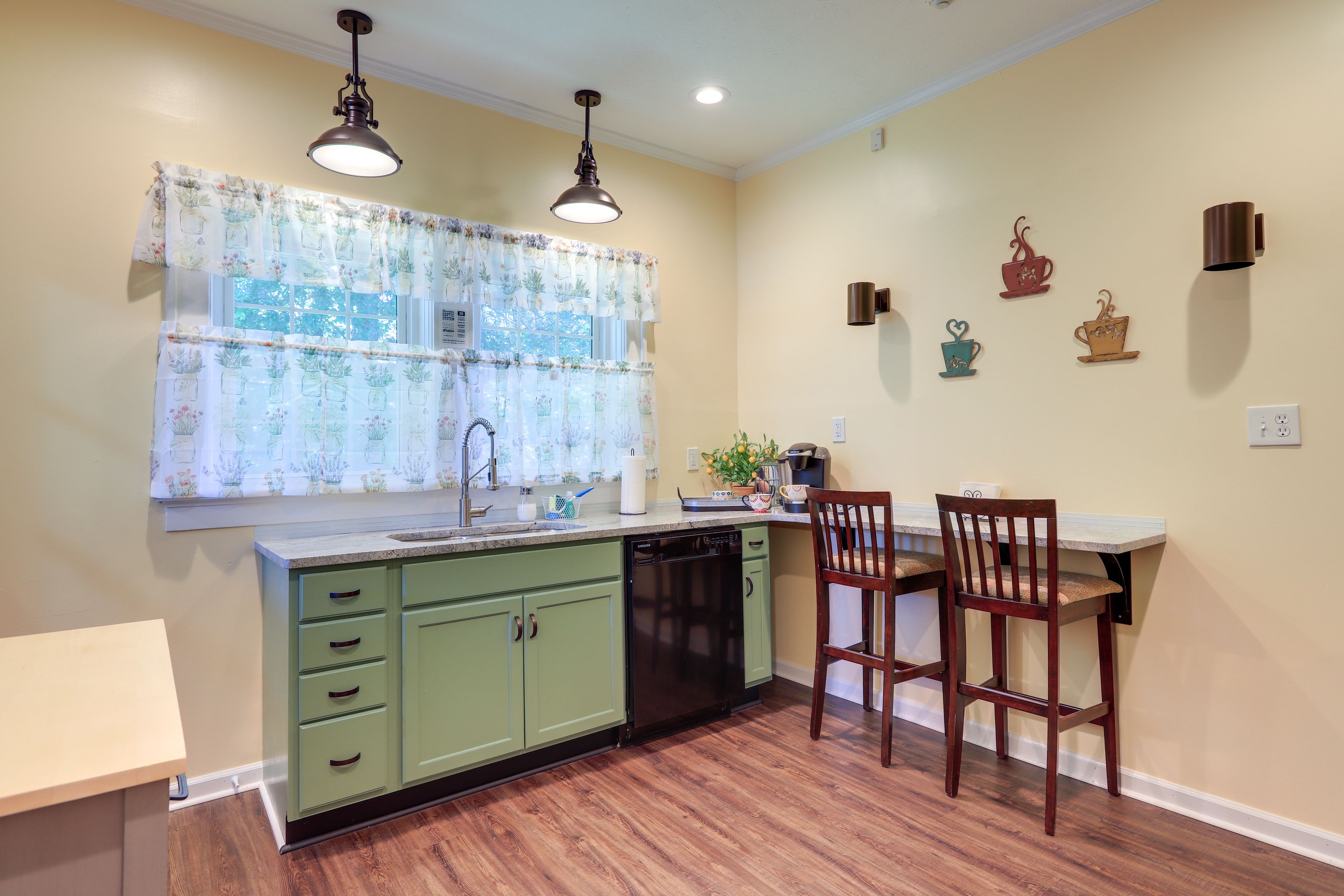 Kitchen | Cooking Basics | Dishwasher | Spices | Keurig