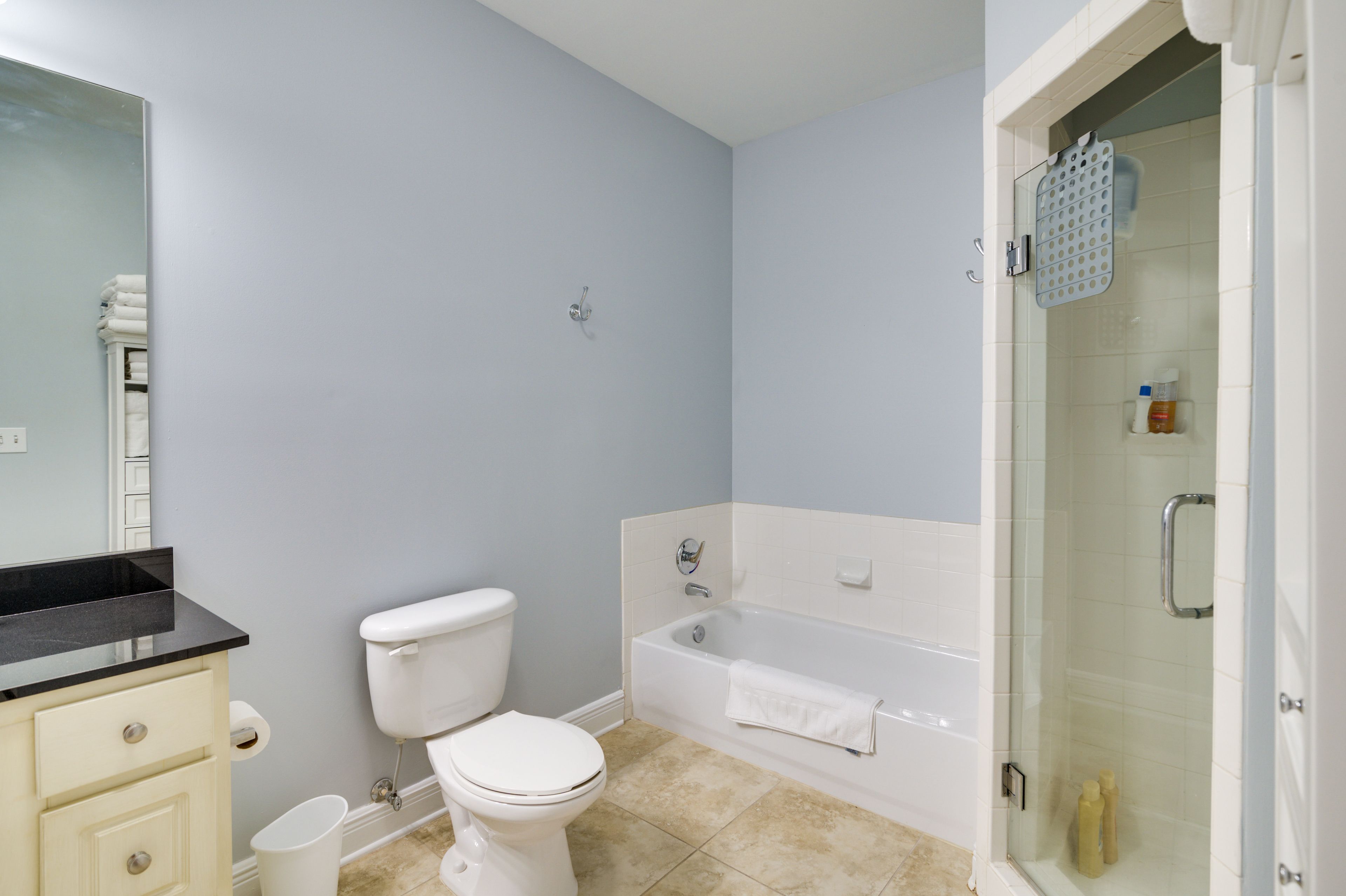 En-Suite Bathroom | Towels Provided | Complimentary Toiletries