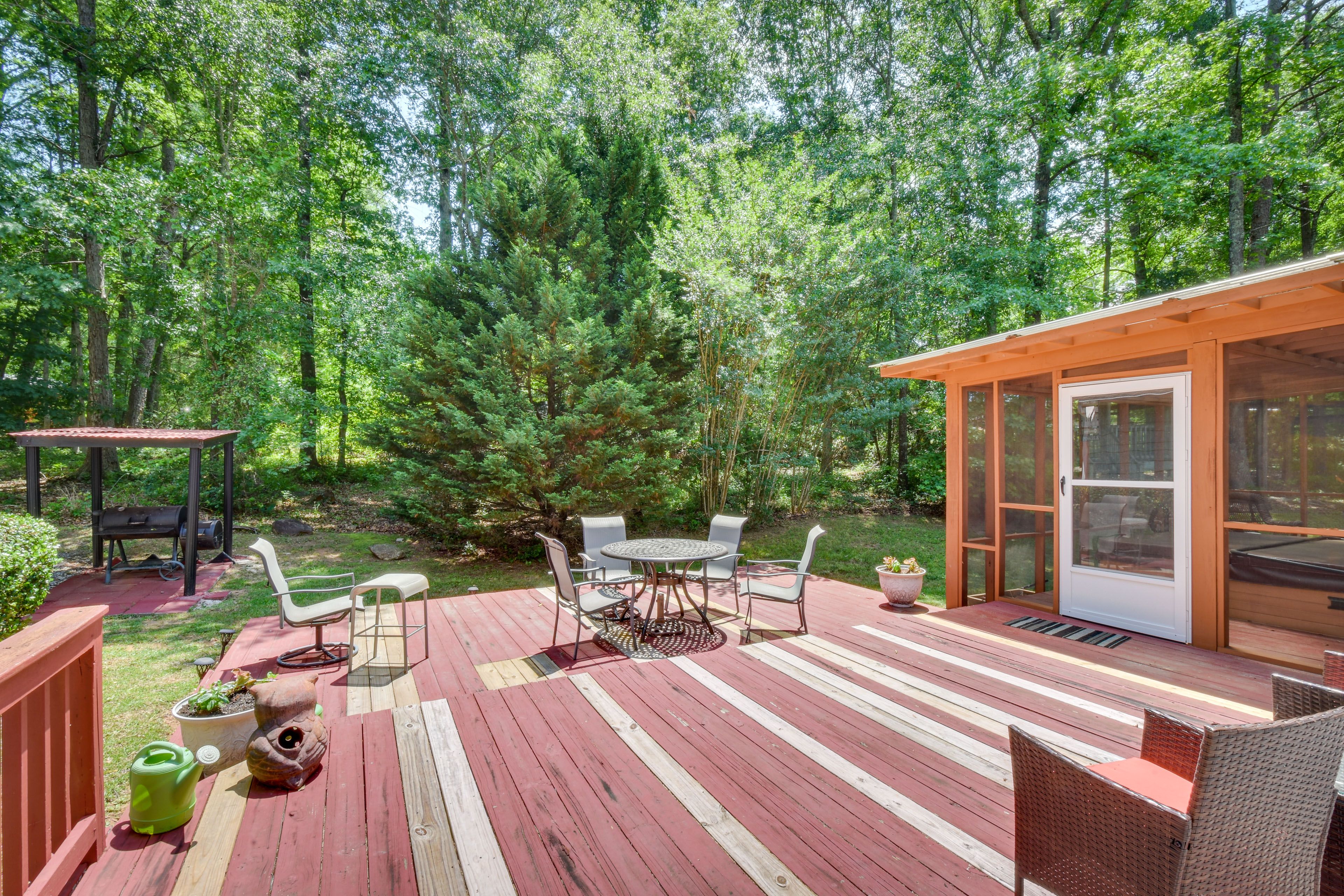 Private Patio | Dining Area