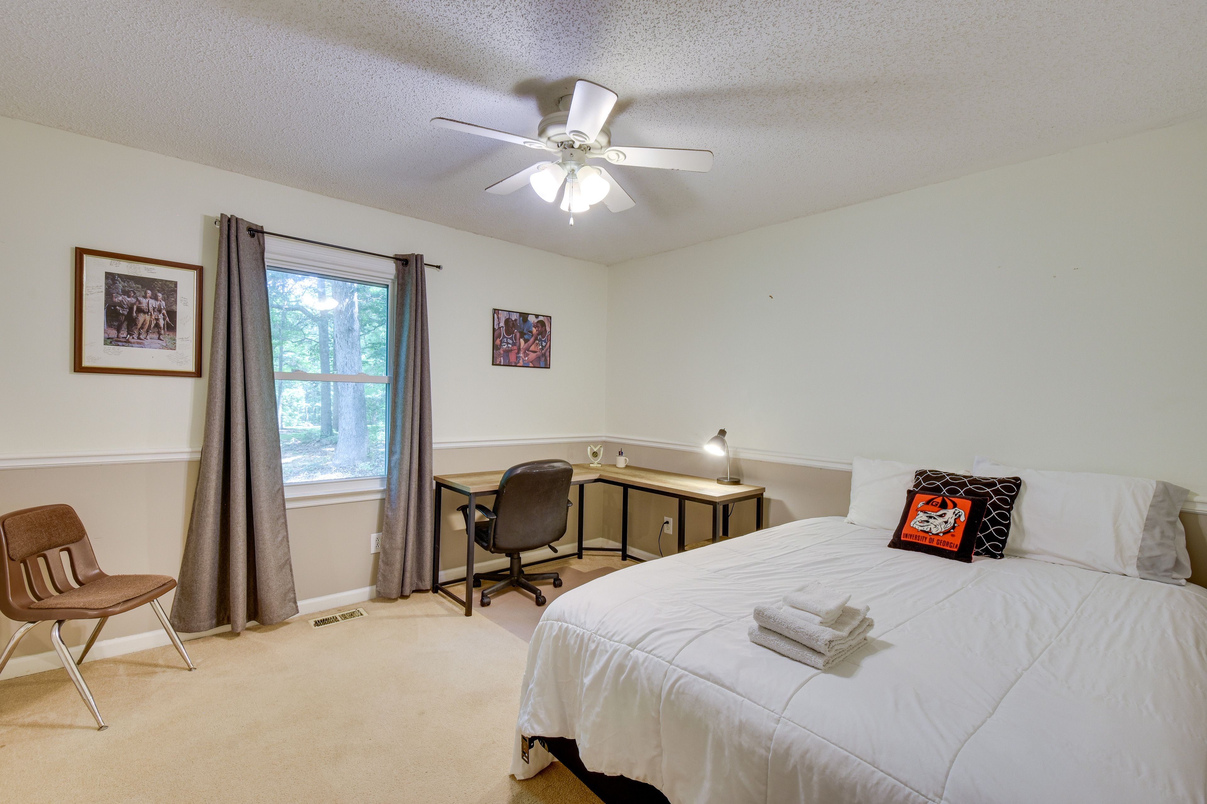 Bedroom 2 | King Bed | Desk Workspaces