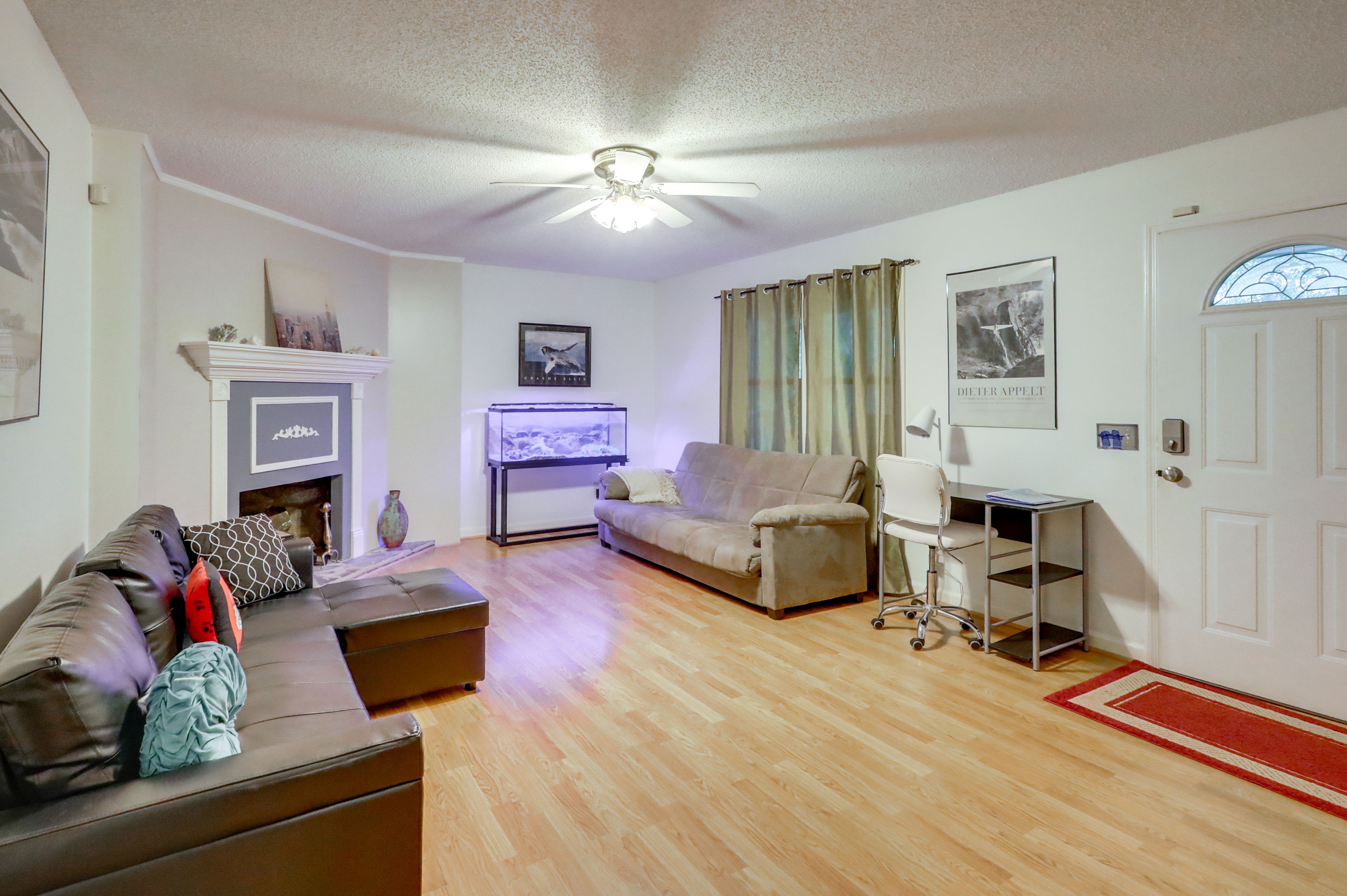 Sitting Room | 2 Queen Futons | Fireplace | Desk Workspace | Books