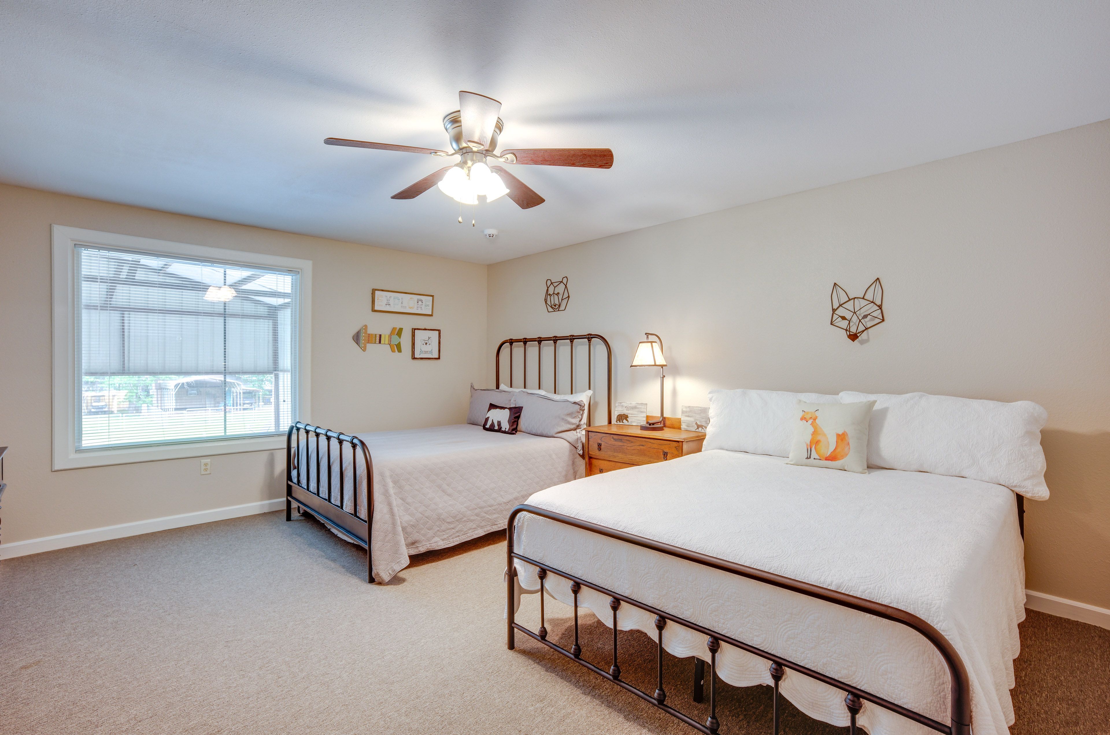 Bedroom 2 | 2 Queen Beds