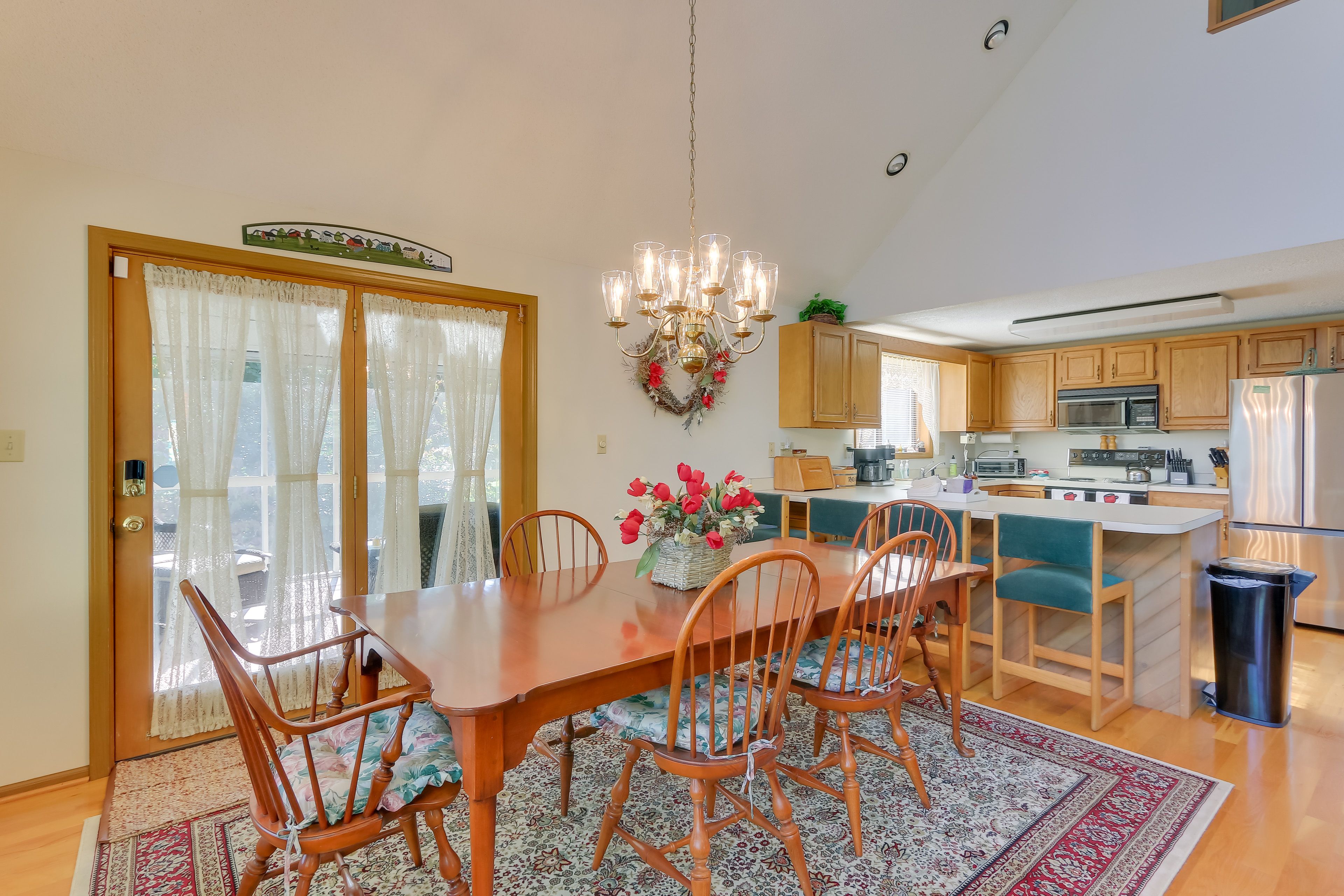 Dining Area | Kitchen | Coffee Maker | Cooking Basics
