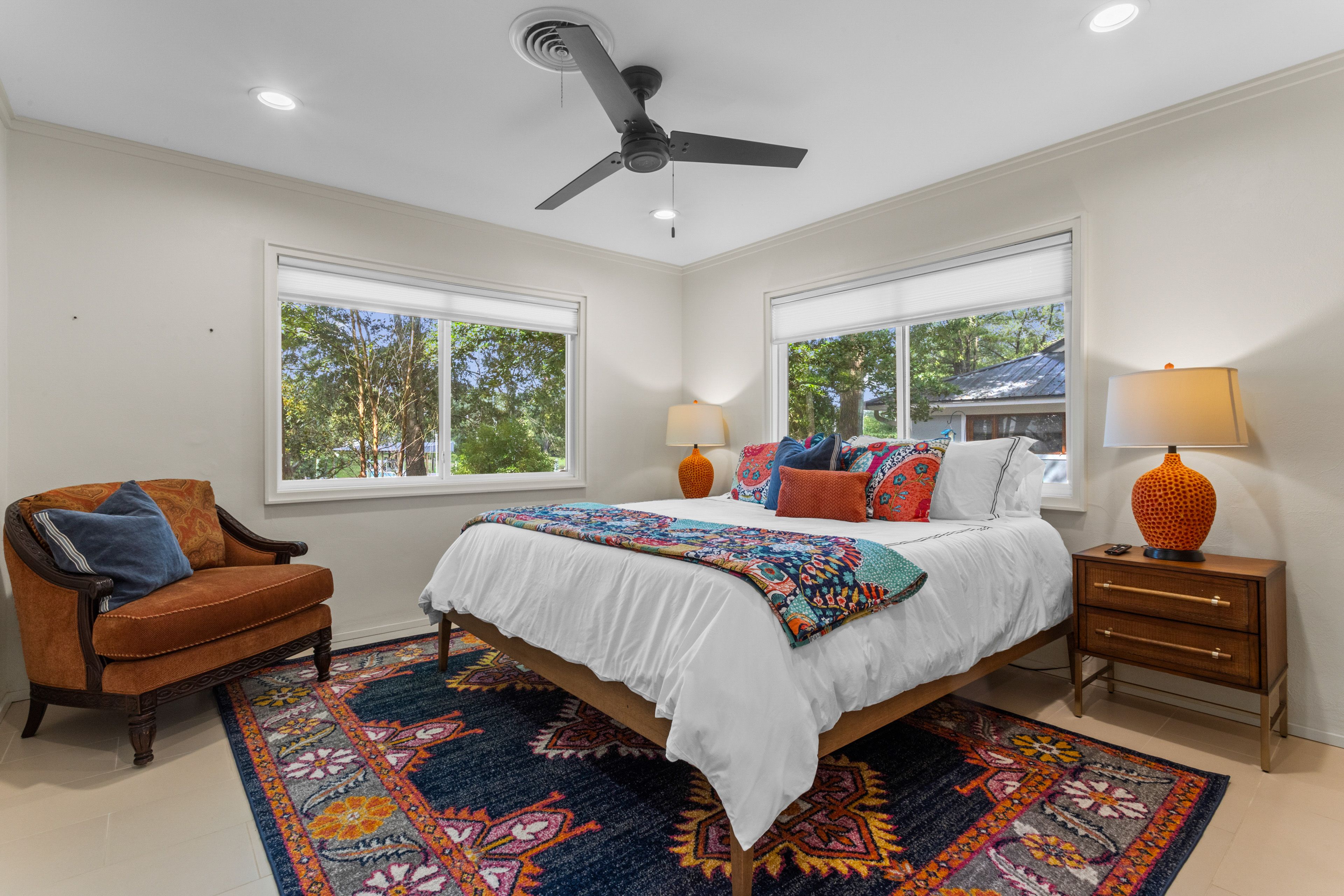 Bedroom 2 | King Bed | Smart TV w/ Cable