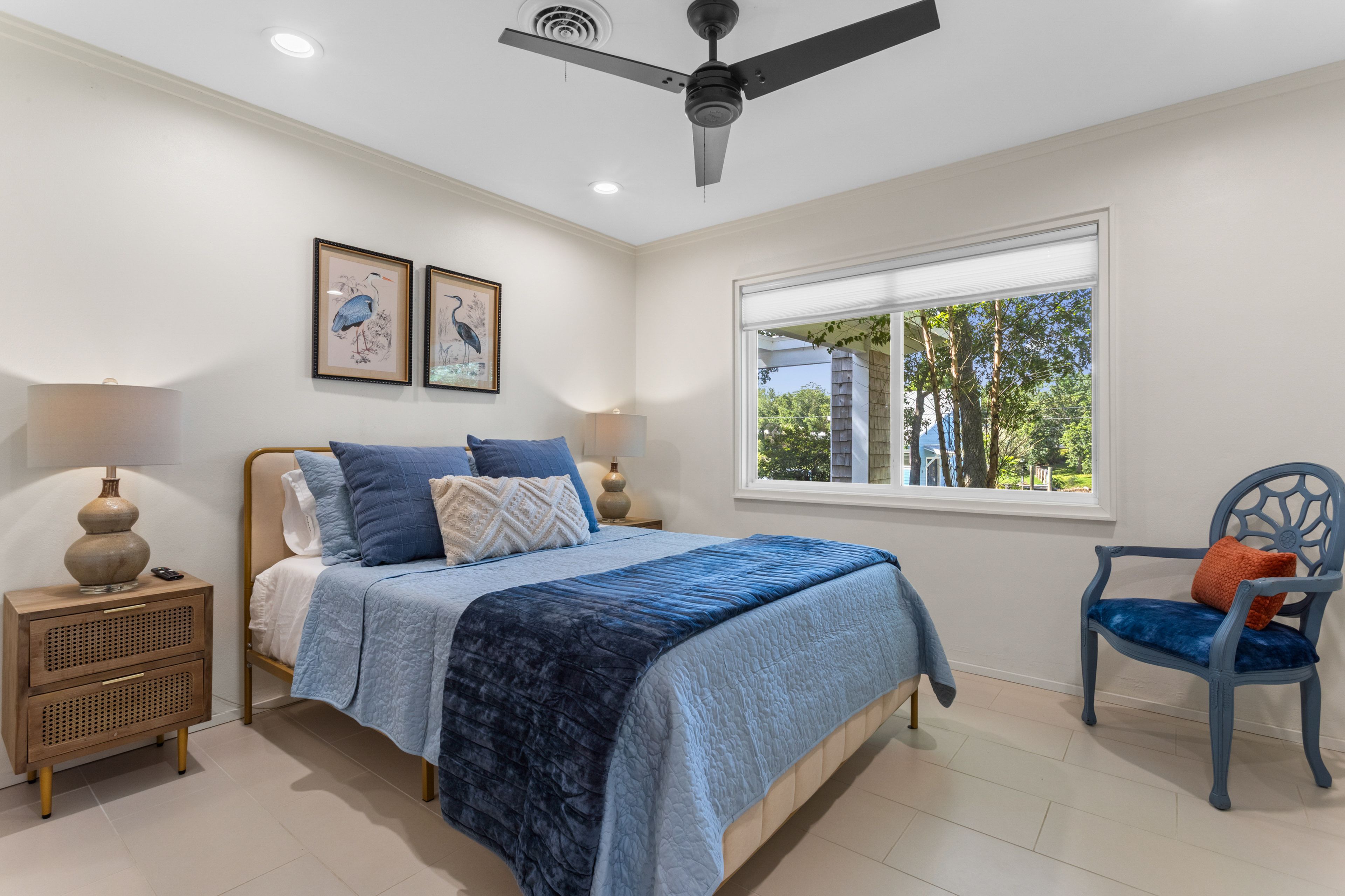 Bedroom 4 | Queen Bed | Smart TV w/ Cable