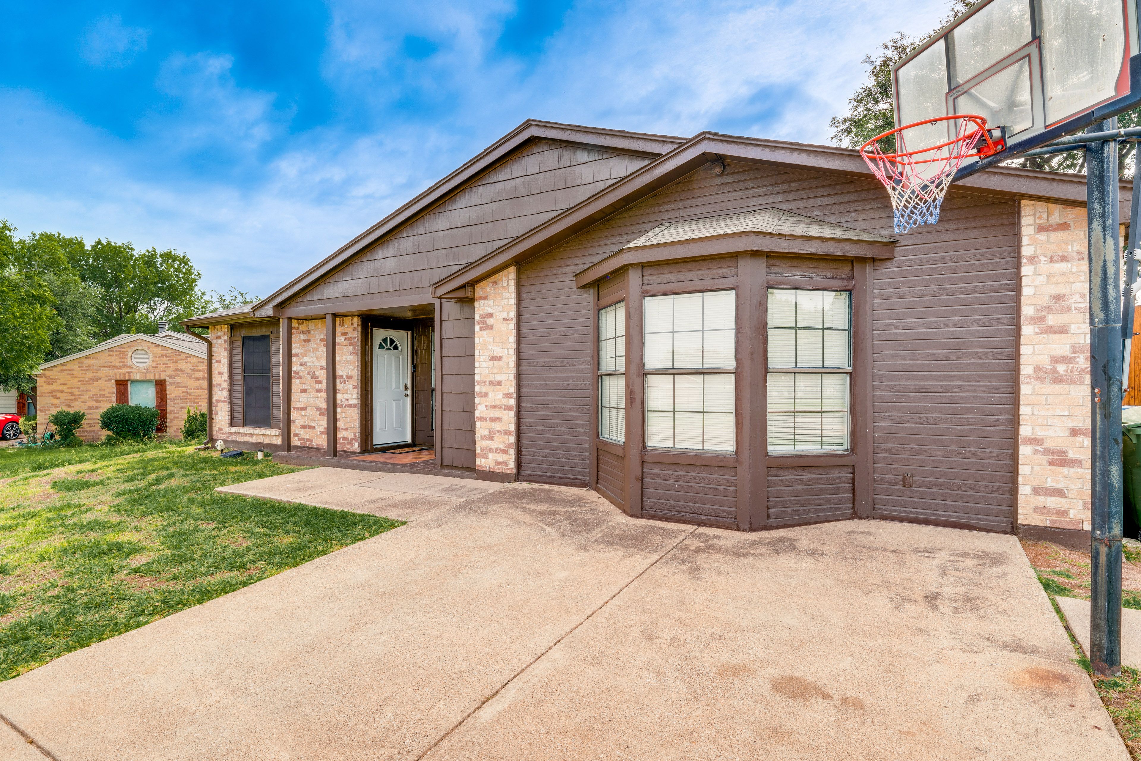 The Colony Vacation Rental | 3BR | 2BA | 1,668 Sq Ft | Small Step Required