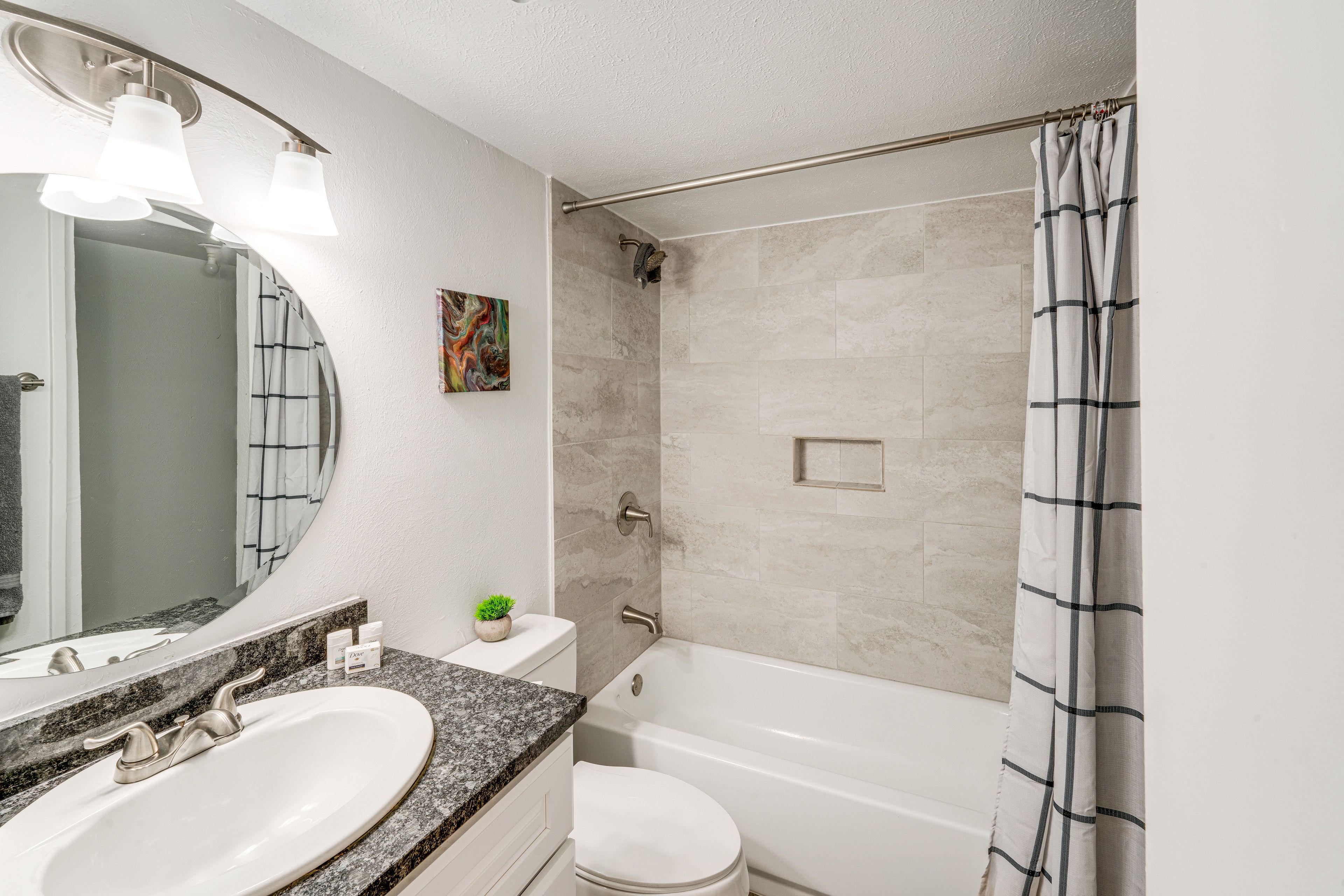 Full Bathroom