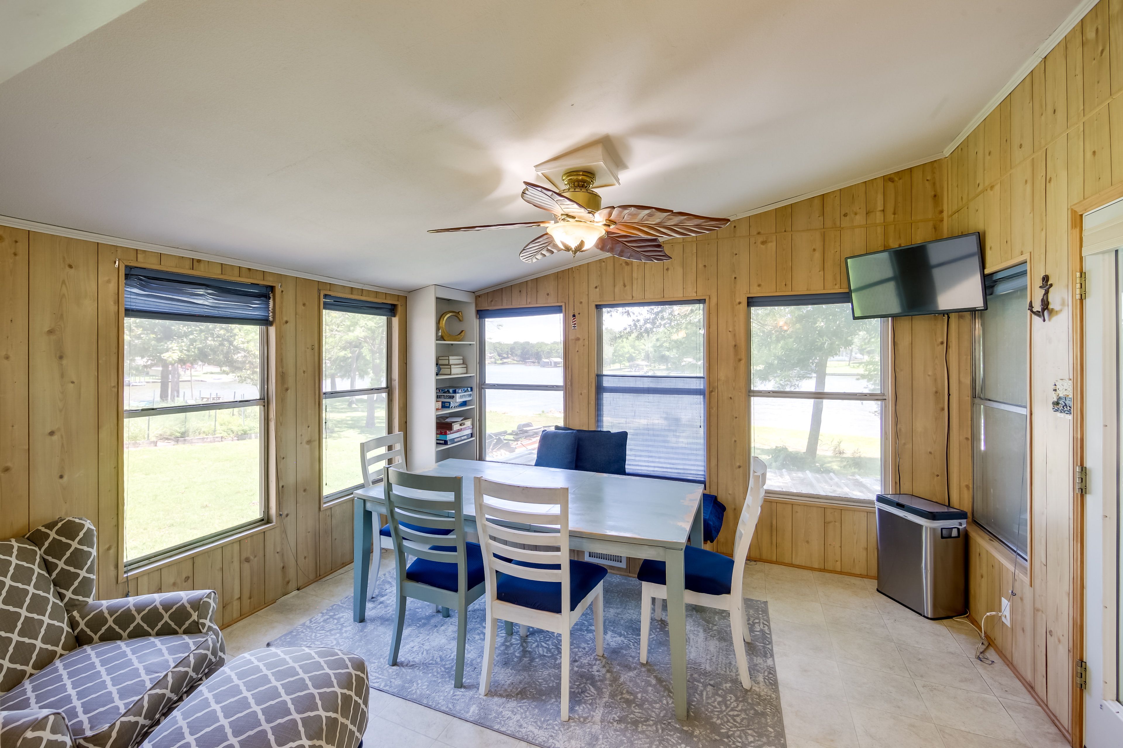 Dining Area | Smart TV | Board Games | Free WiFi