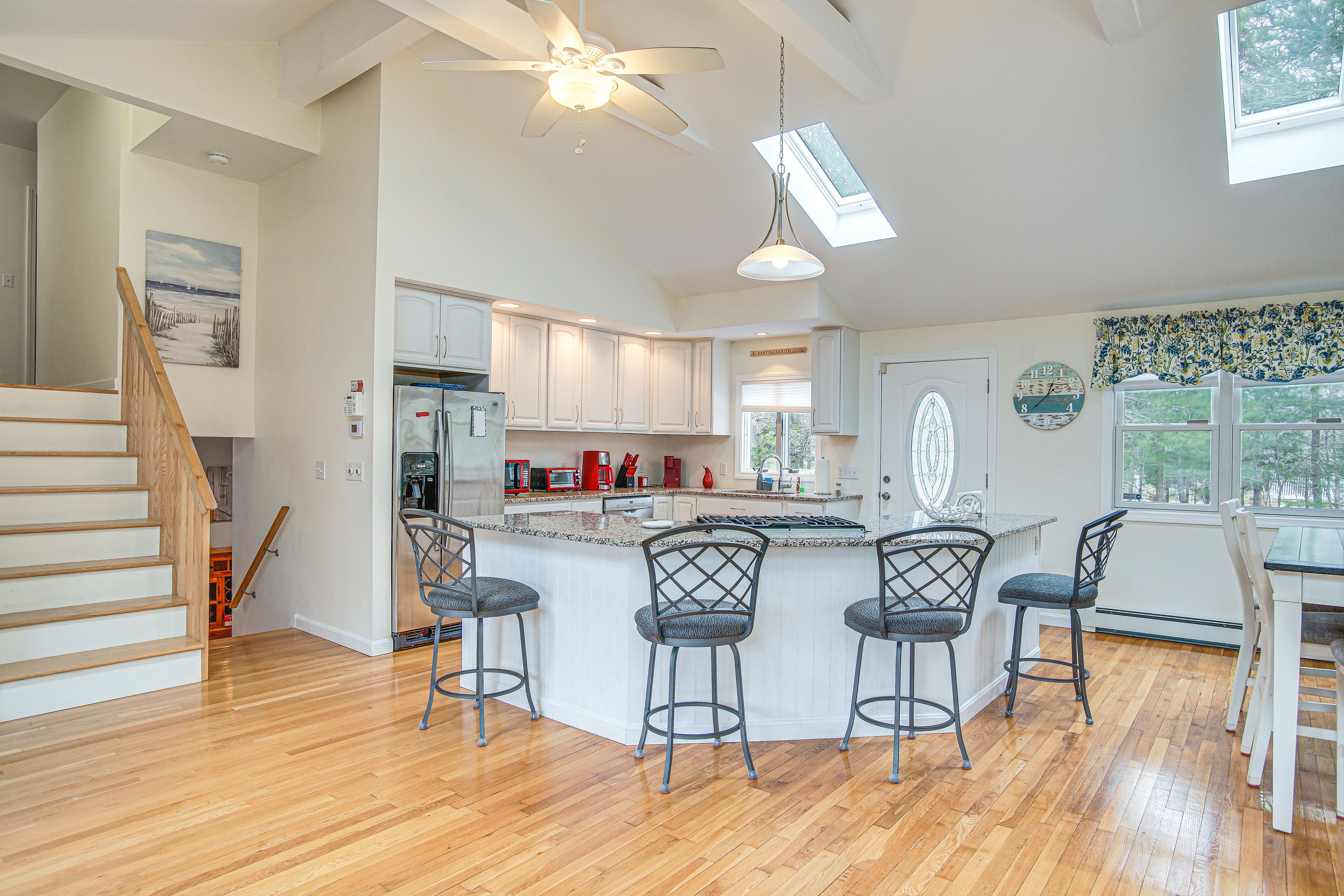 Kitchen | Main Level | Bar Seating | Cooking Basics