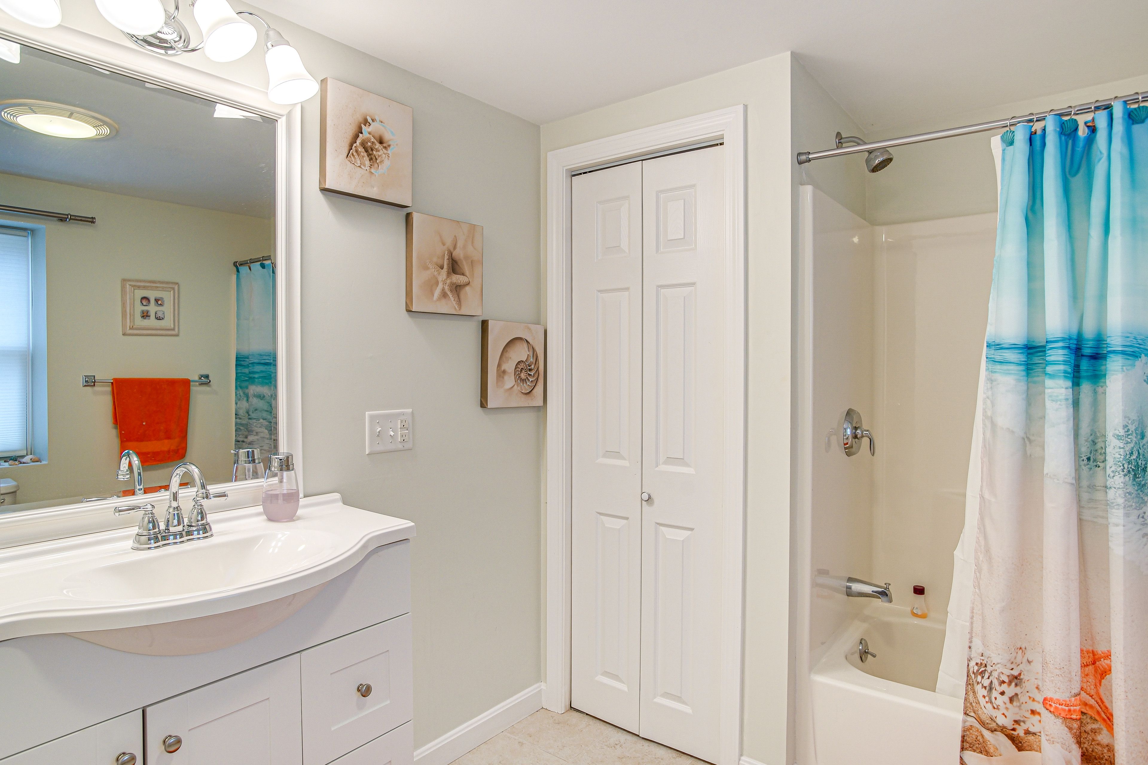 Full Bathroom | Basement Level