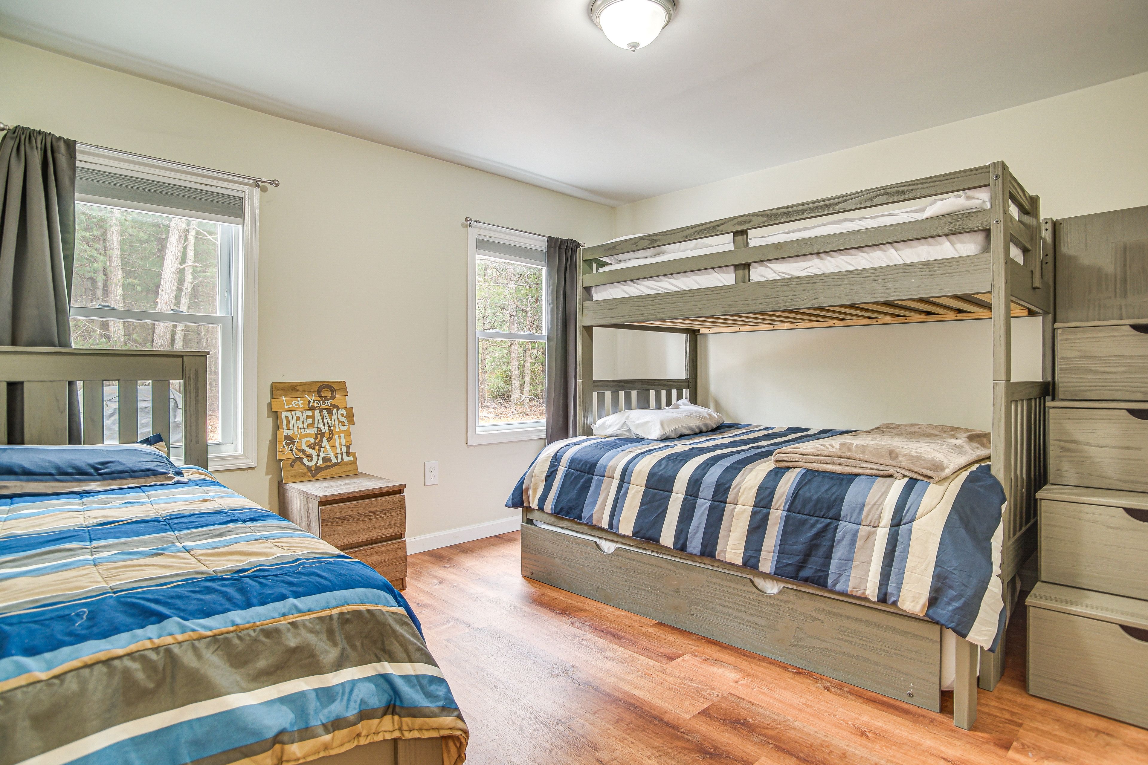 Bedroom 4 | Basement Level | Twin/Full Bunk Bed w/ Twin Trundle | Twin Bed