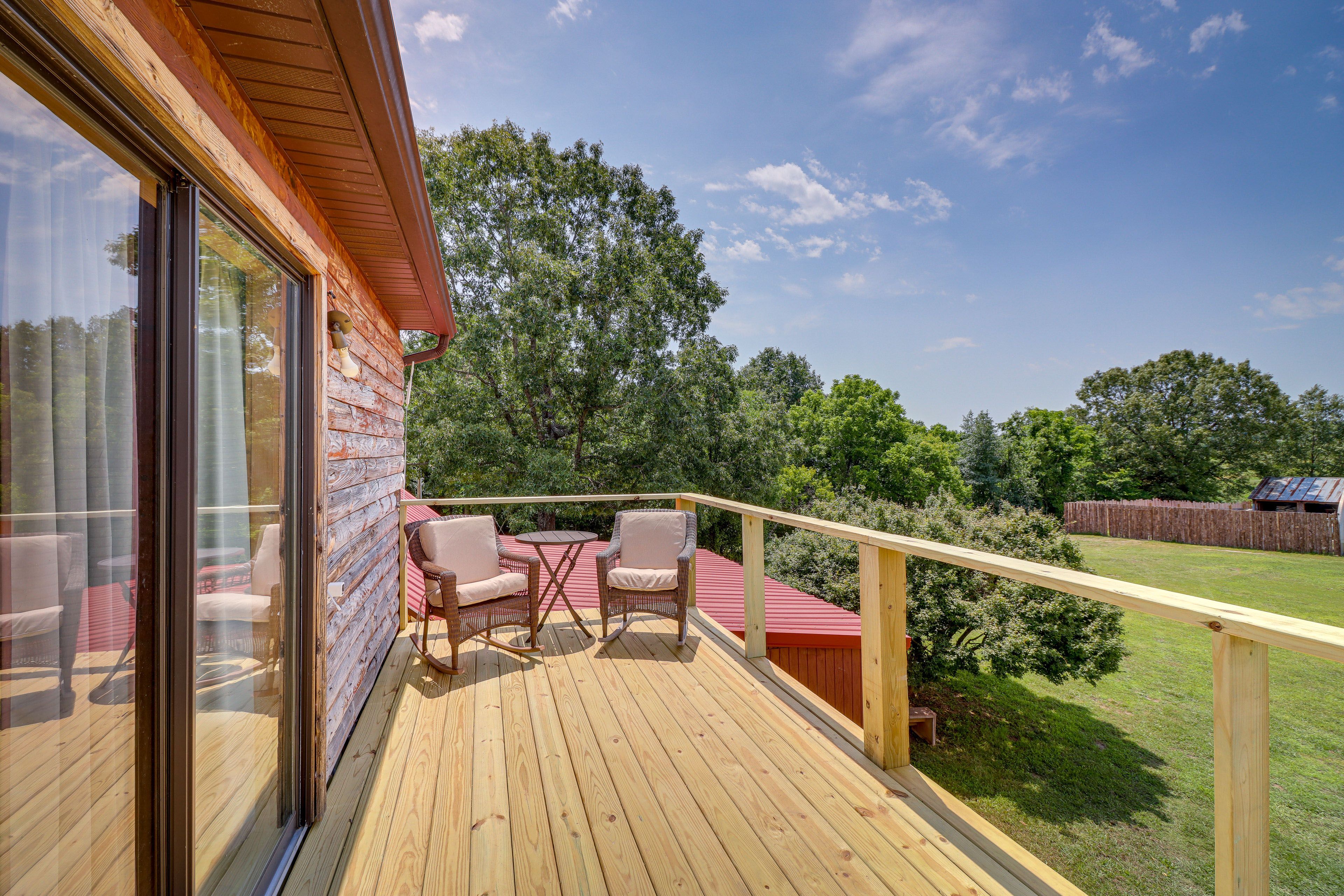 Private Deck | Outdoor Seating