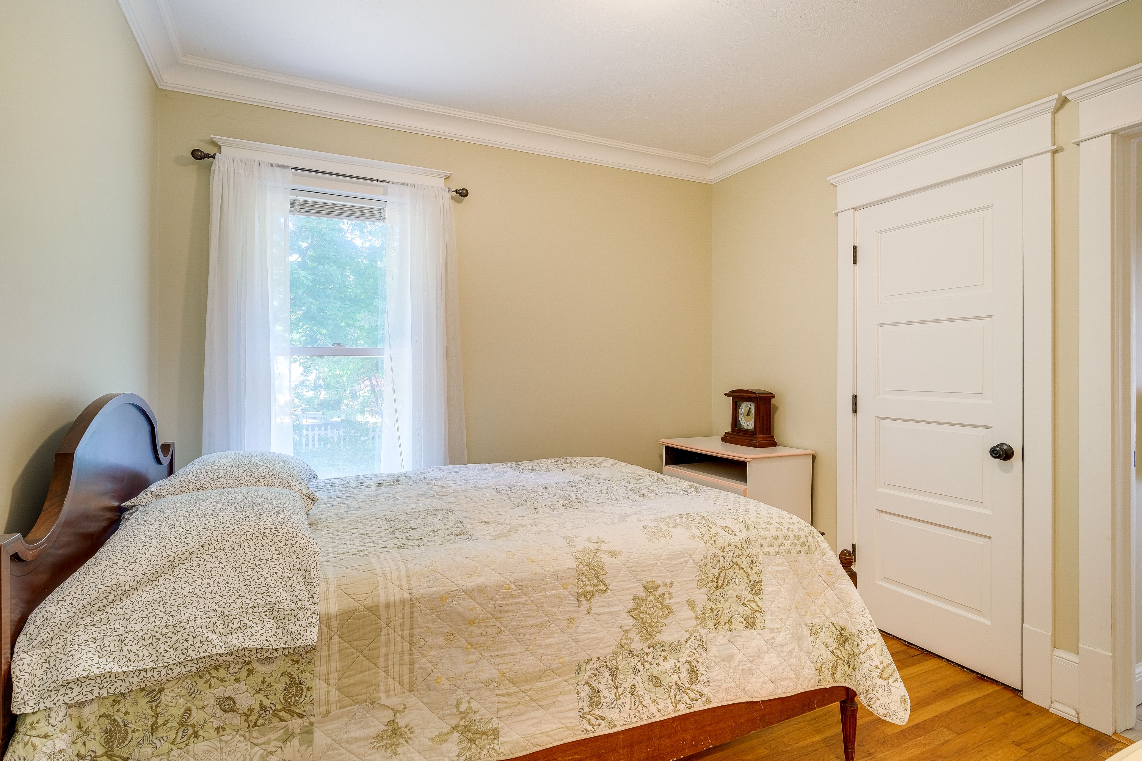Bedroom 2 | Full Bed | En-Suite Bathroom