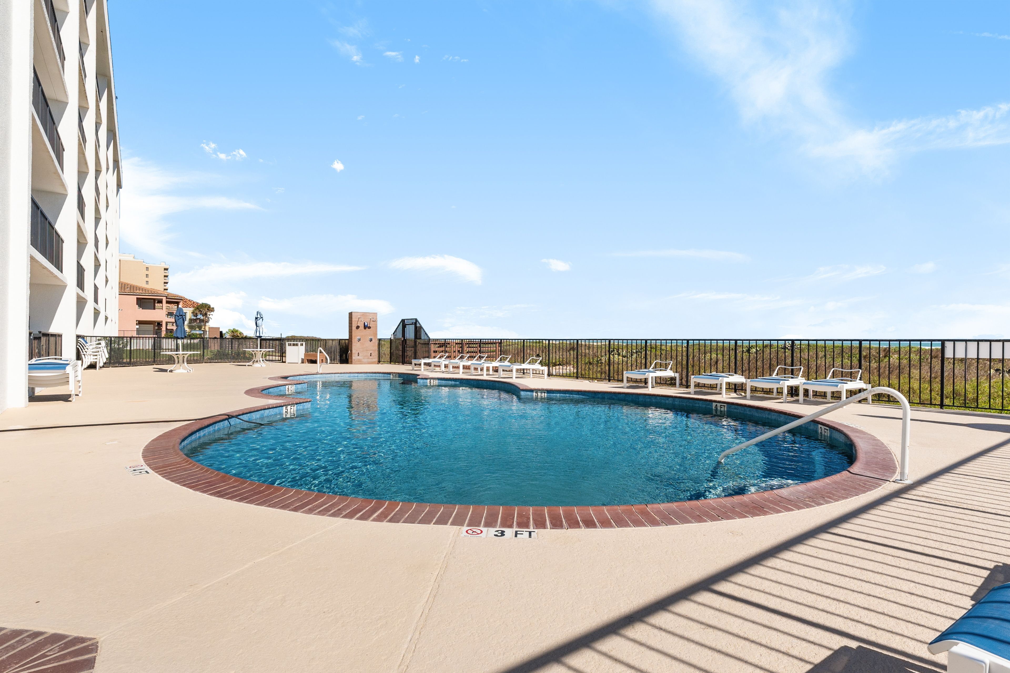 Seville Condos | Community Amenities