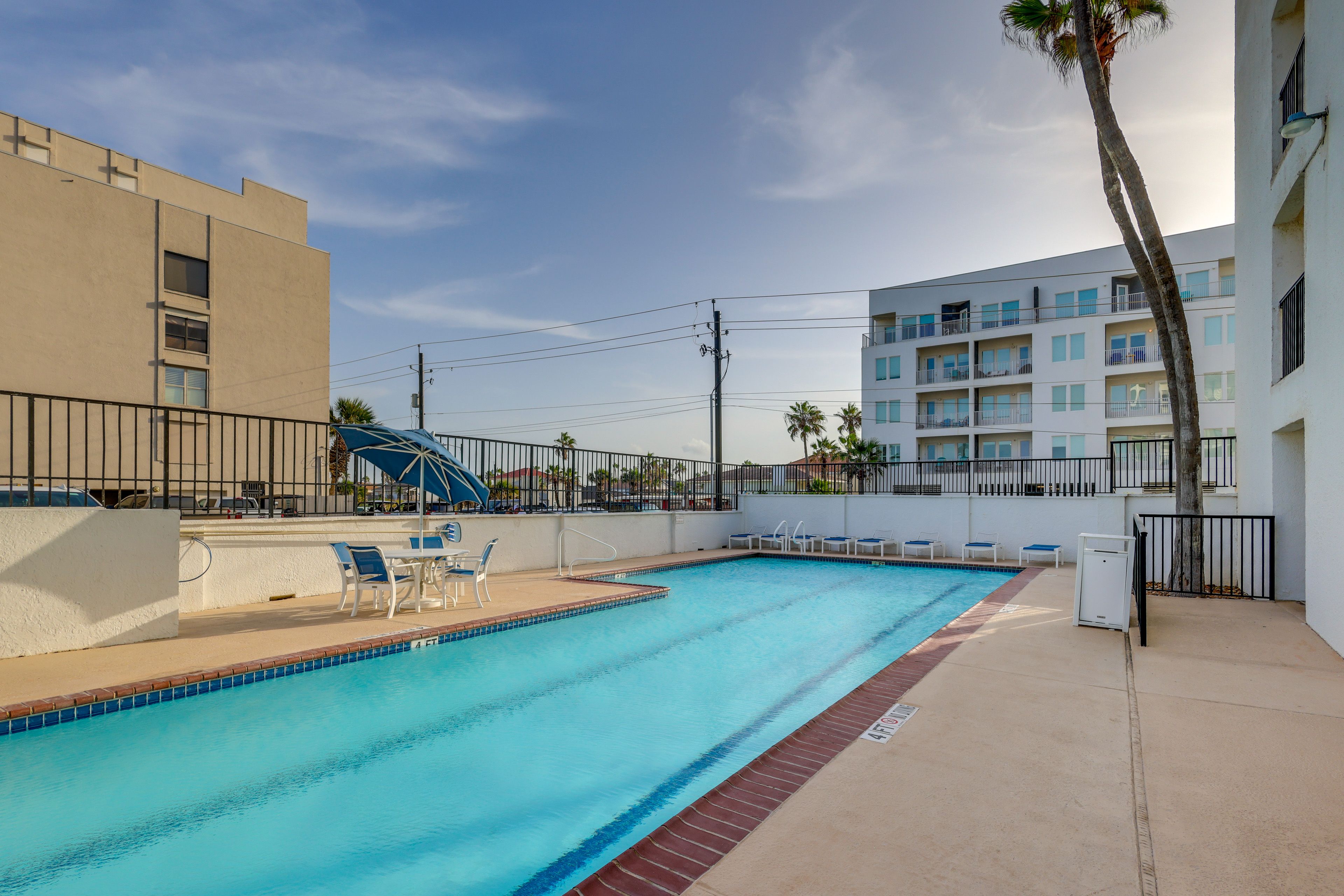 Seville Condos | Community Amenities