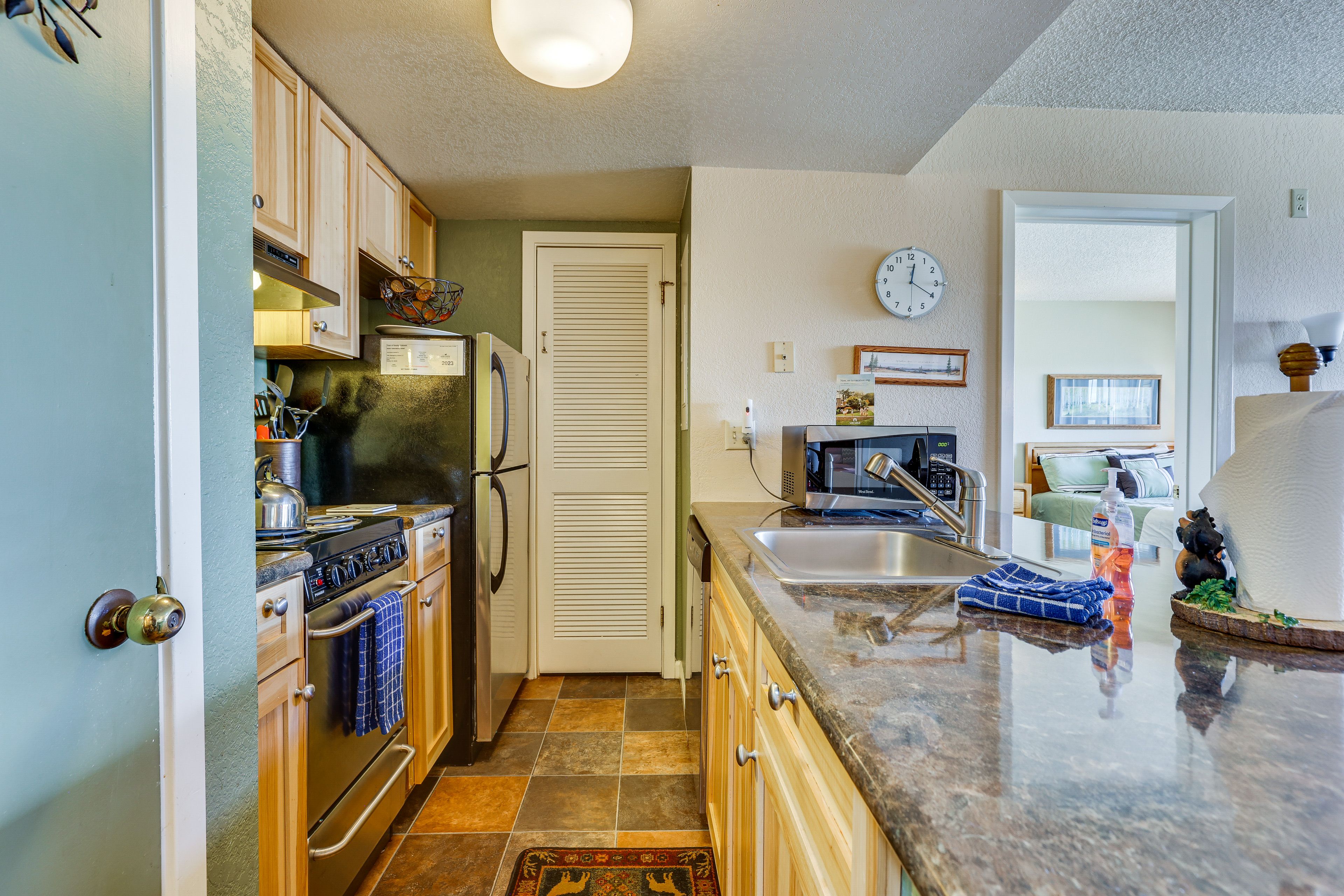 Kitchen | Coffee Maker | Dishwasher | Toaster | Tea Kettle