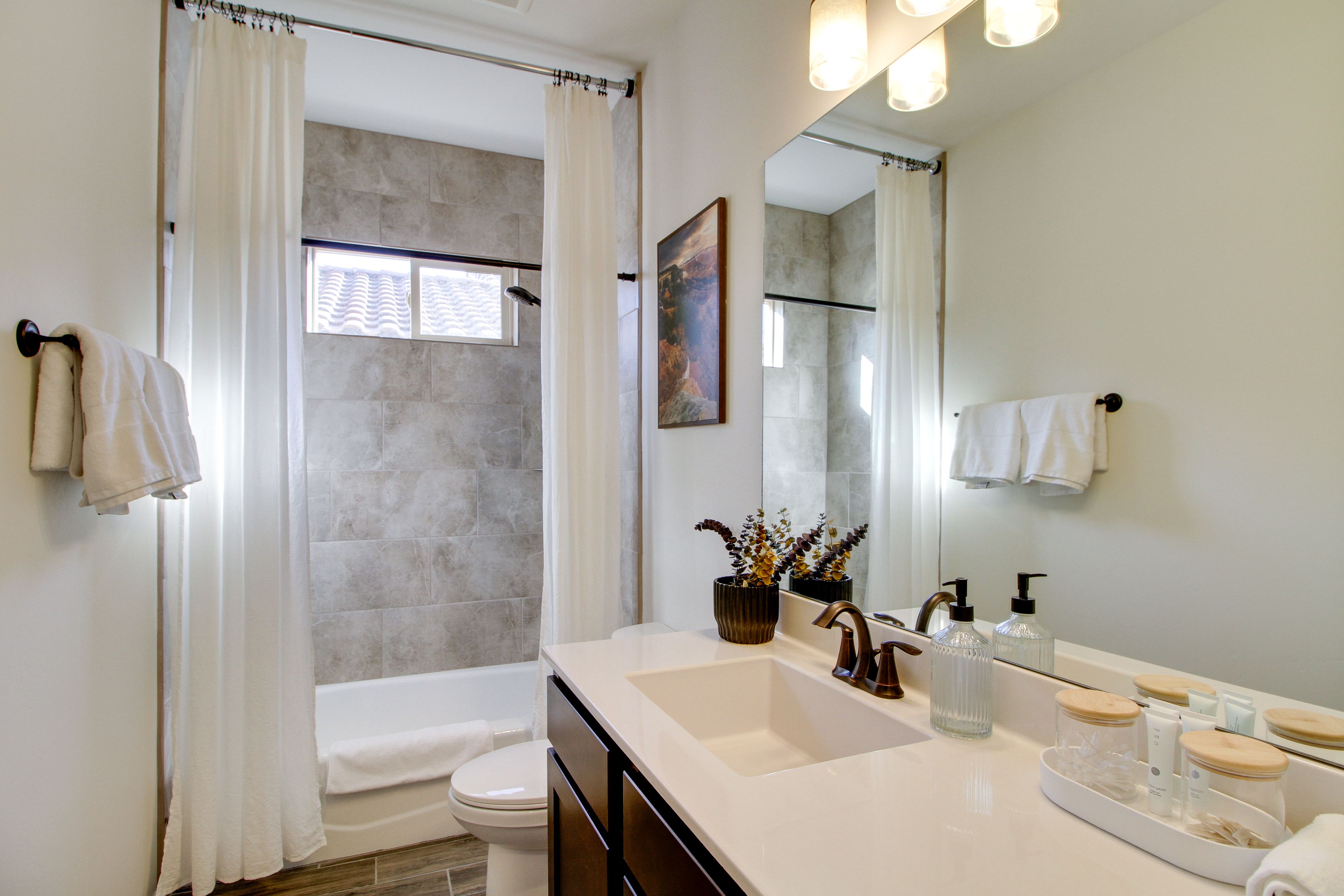Full Bathroom