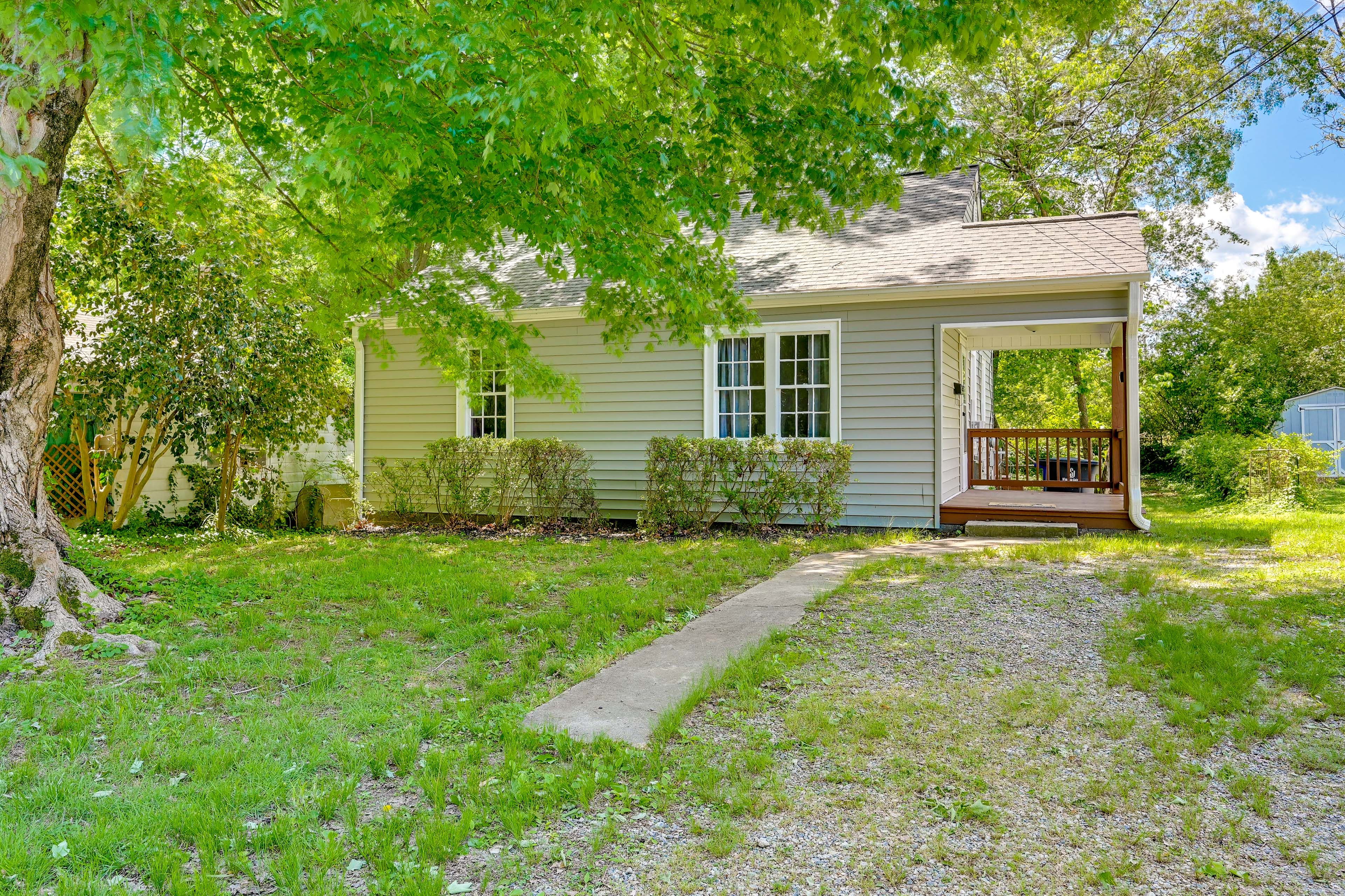 Property Exterior | Driveway Parking (4 Vehicles) | Street Parking