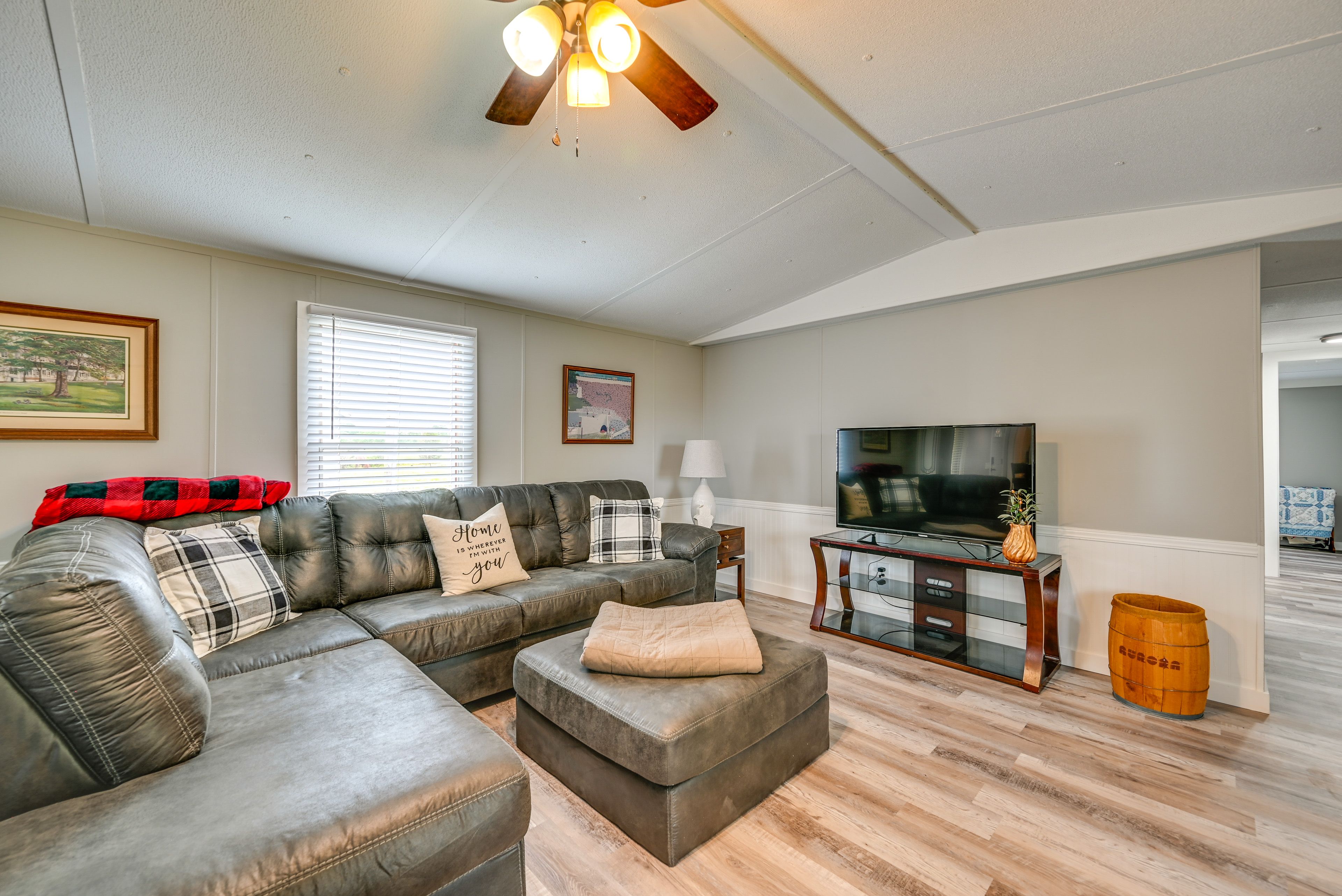 Brownsville Vacation Rental | 3BR | 2BA | 1,300 Sq Ft | Stairs to Access