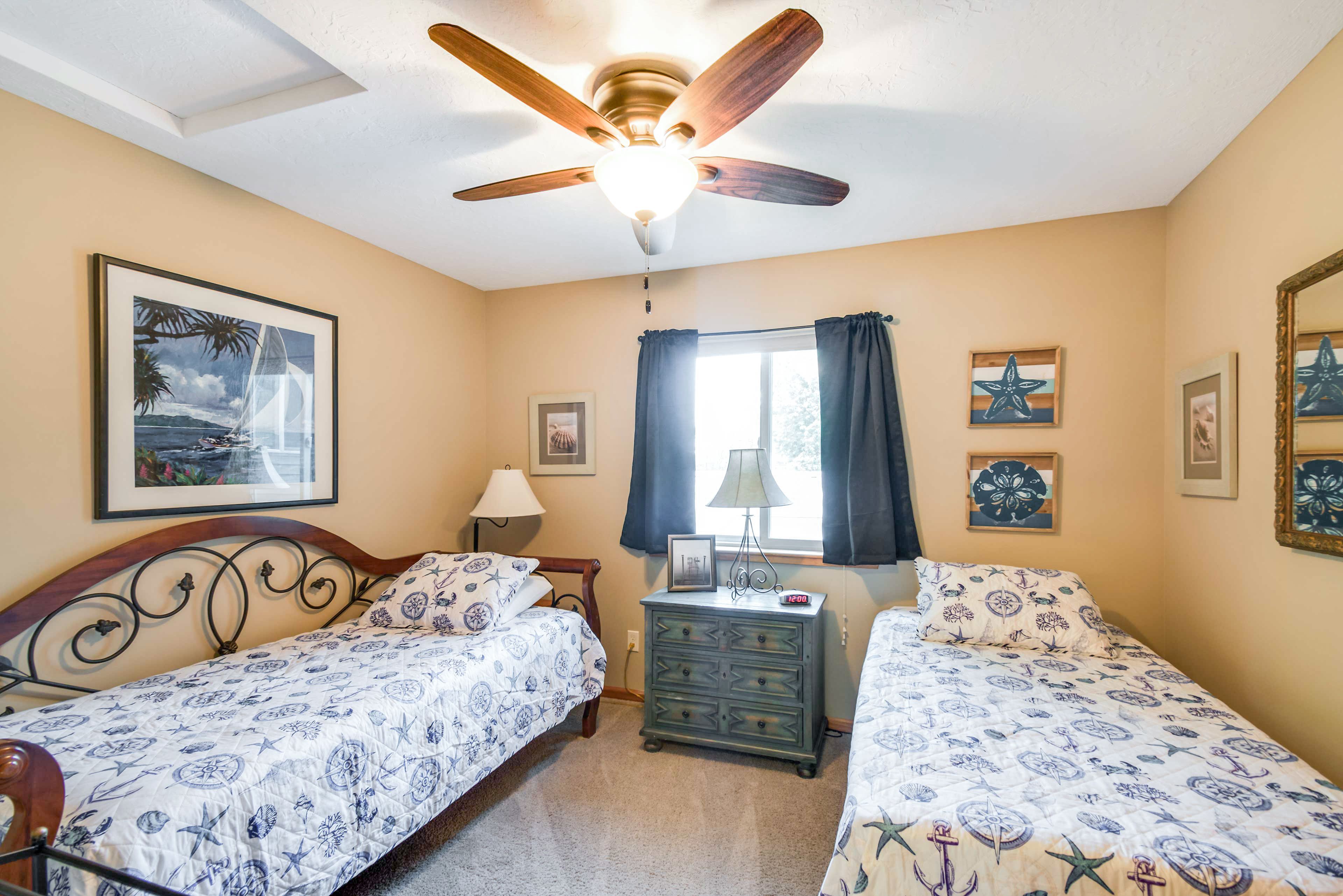 Bedroom 3 | Twin Bed | Twin Daybed