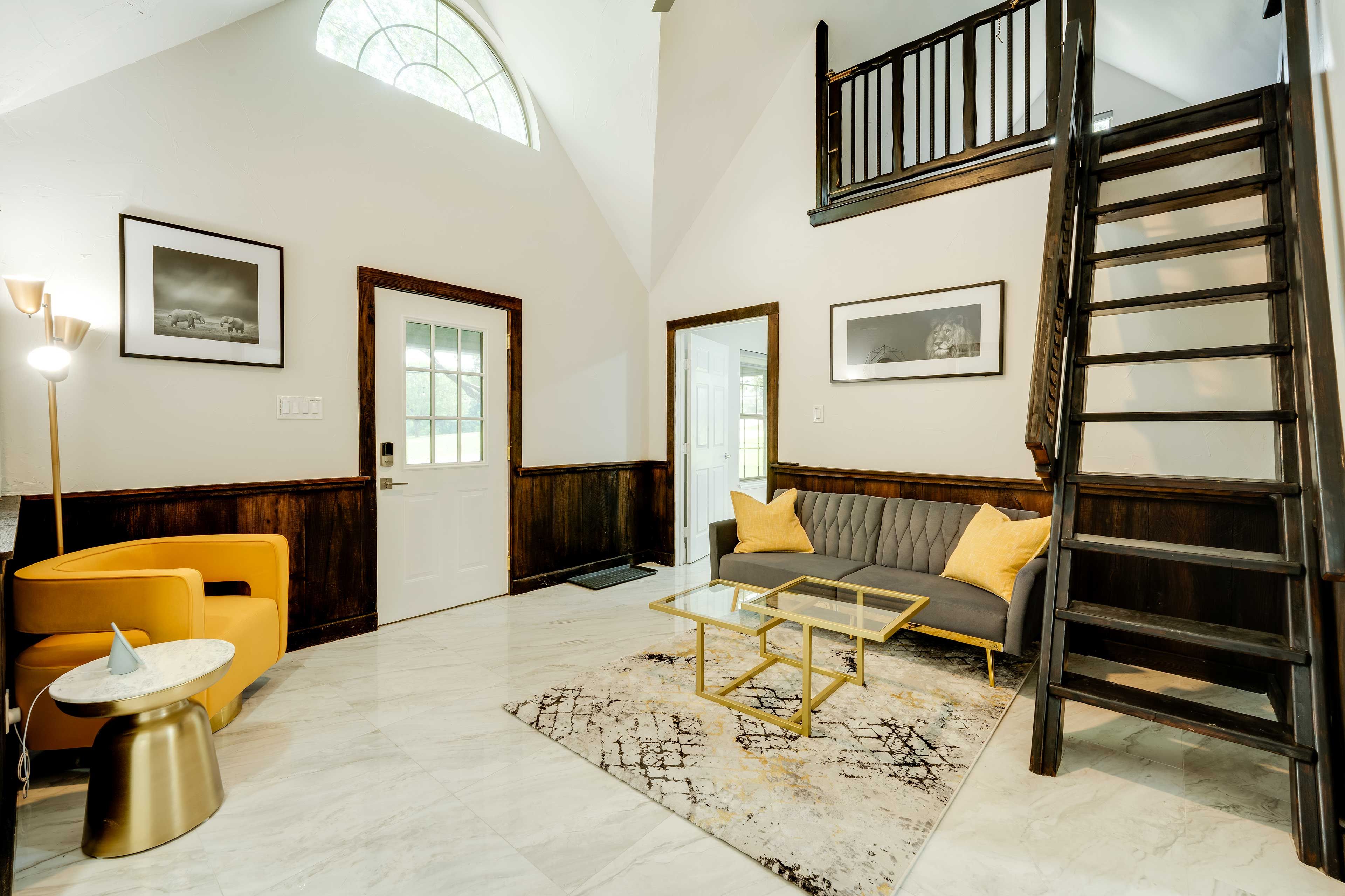 Guest House Living Room | Twin Sleeper Sofa