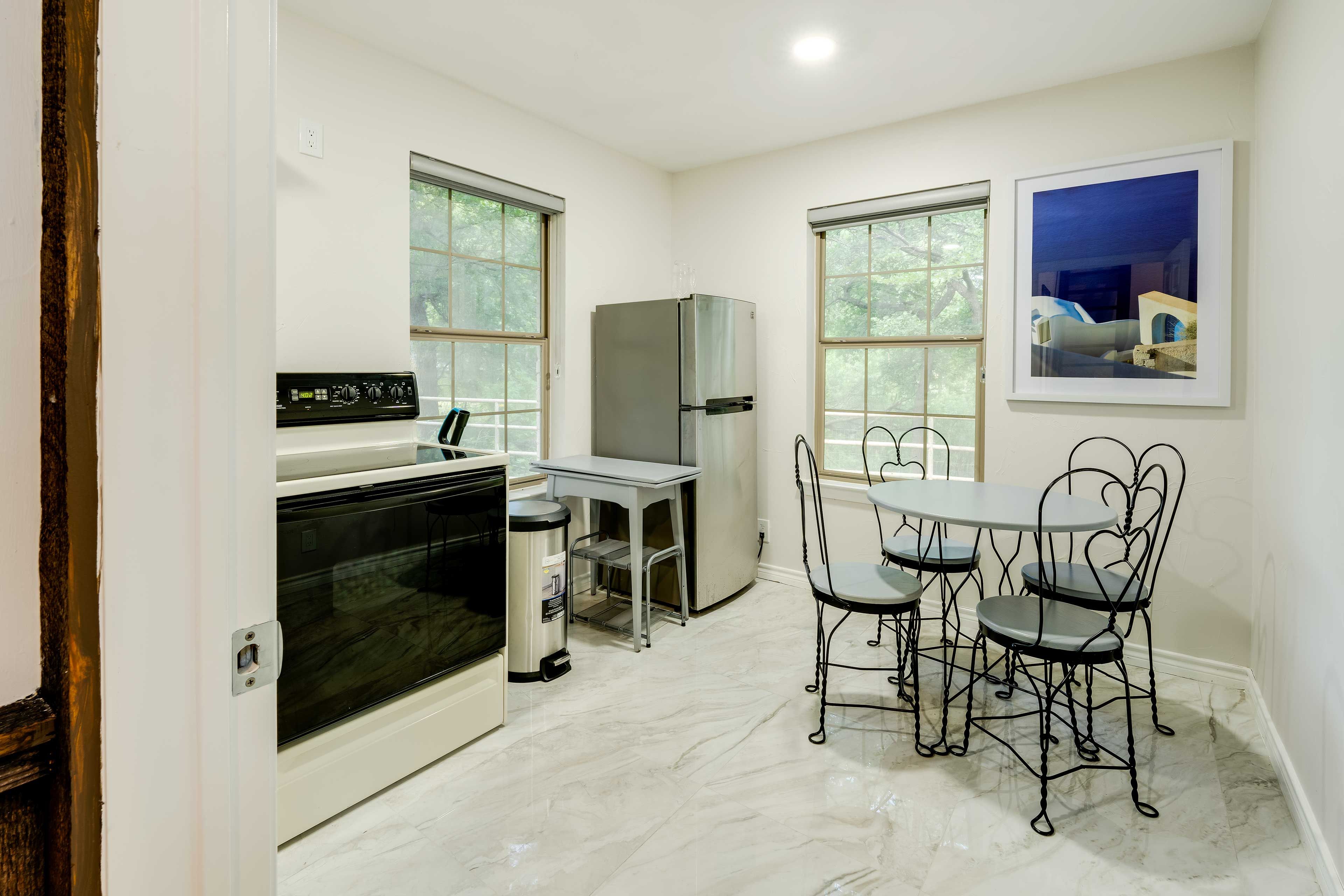 Guest House Kitchen & Dining Area
