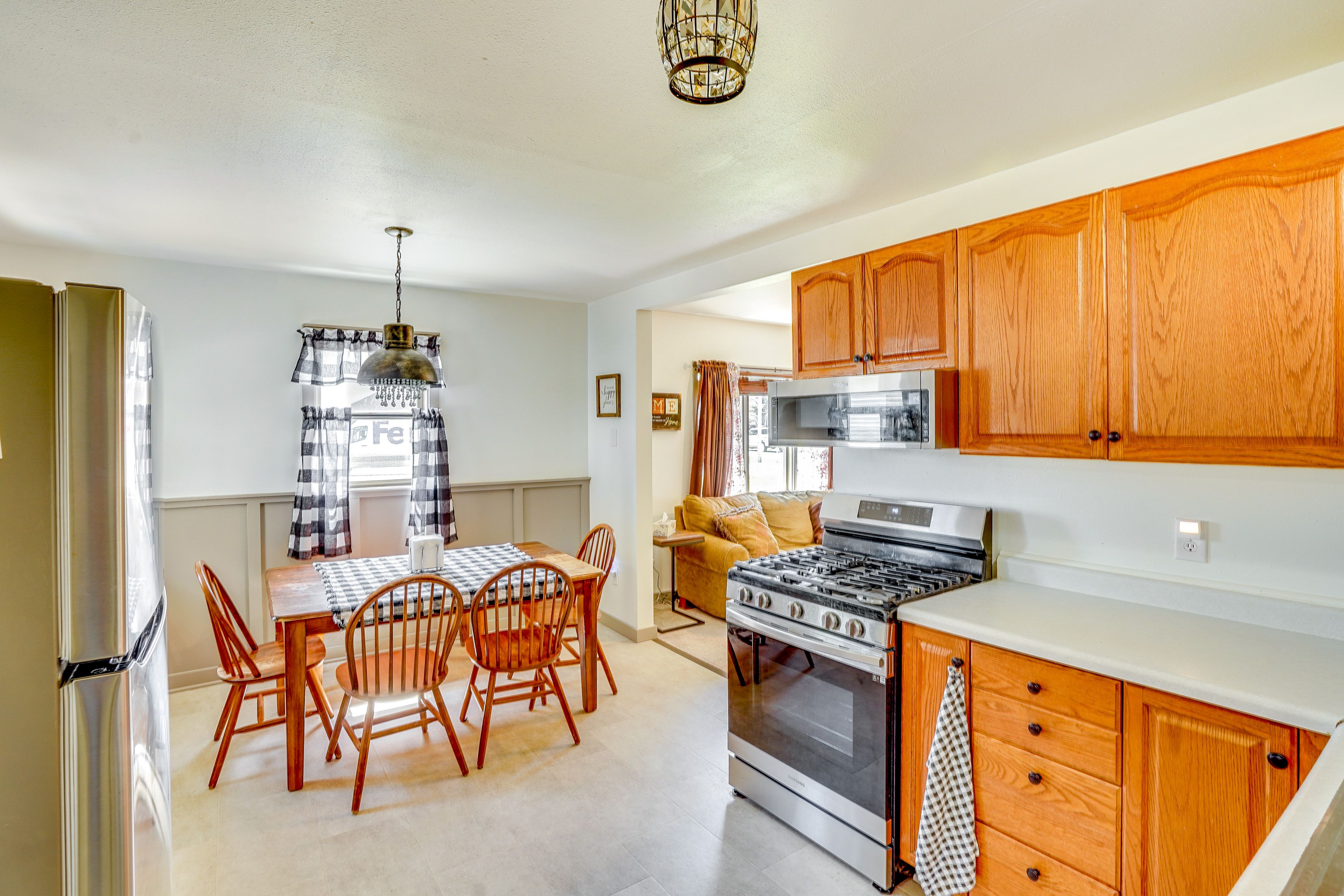 Kitchen | Cooking Basics | Dishware/Flatware | Toaster | Crockpot | Coffee Maker
