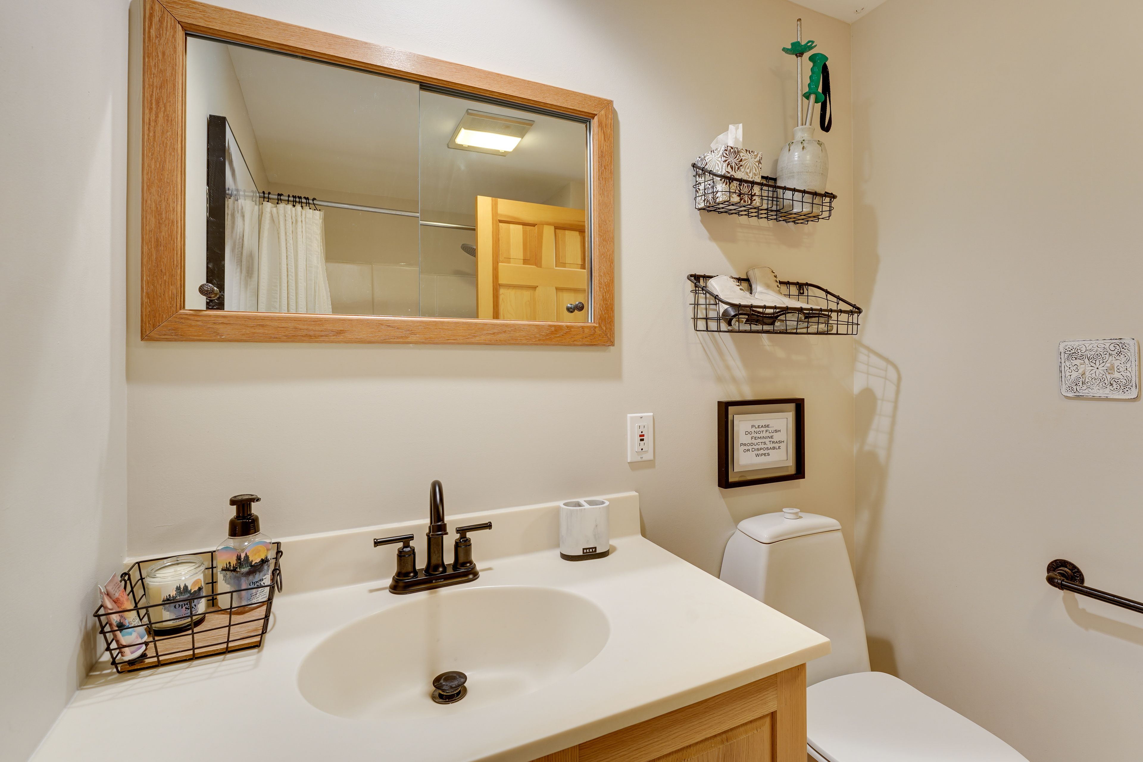 Full Bathroom
