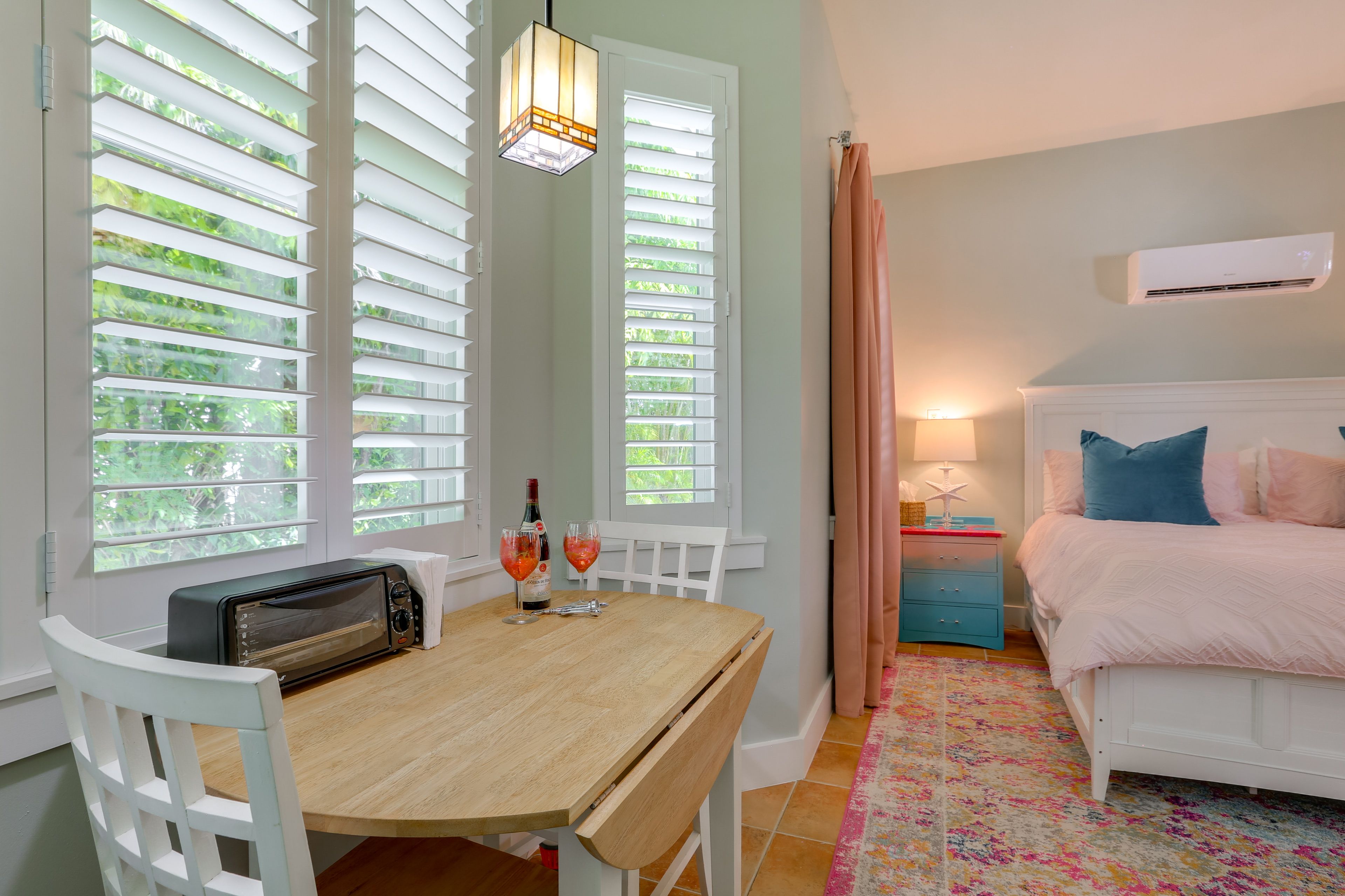 Dining Area | Dishware/Flatware Provided | Free WiFi