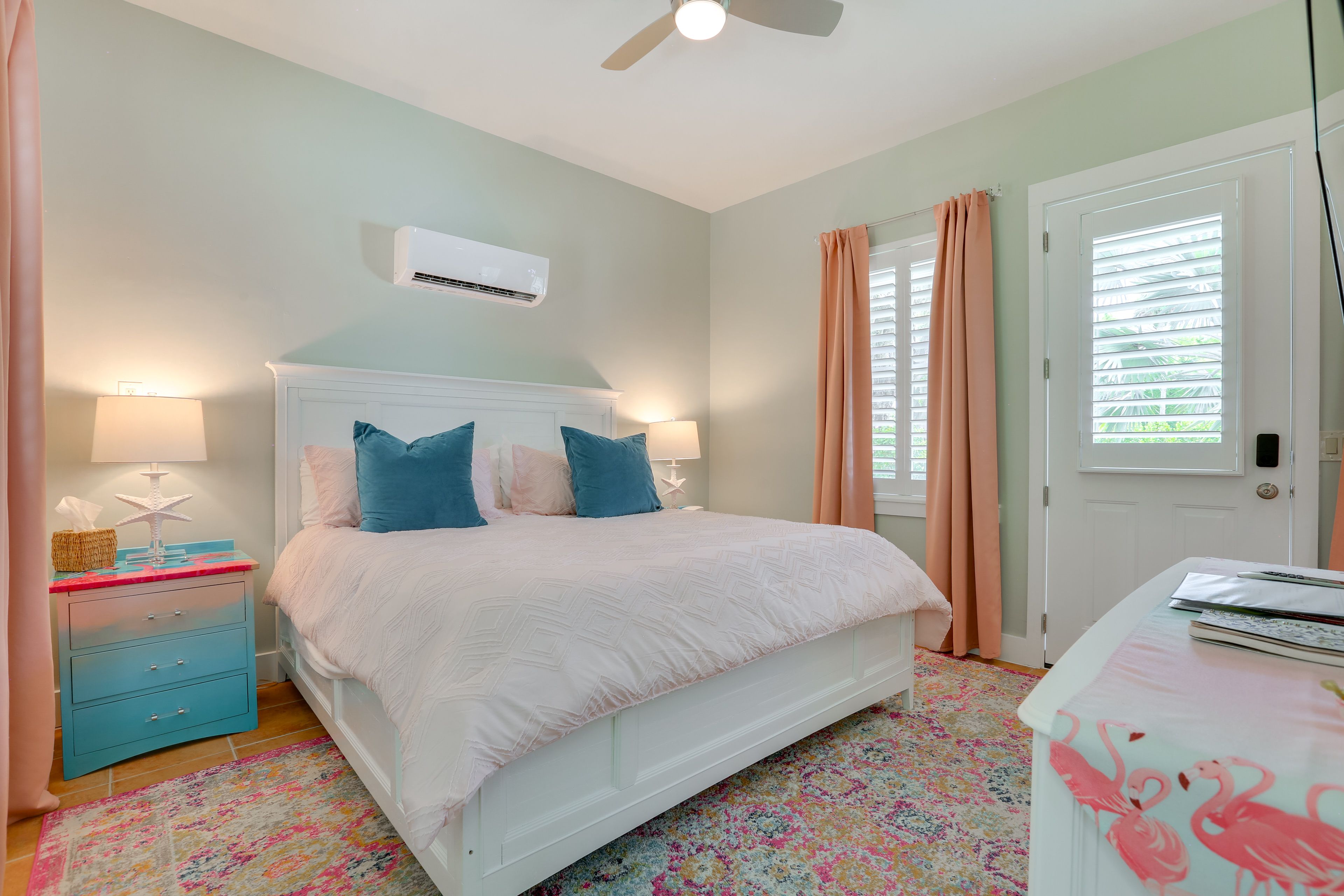 Studio | Smart TV | Central Air Conditioning/Heat | Single Story