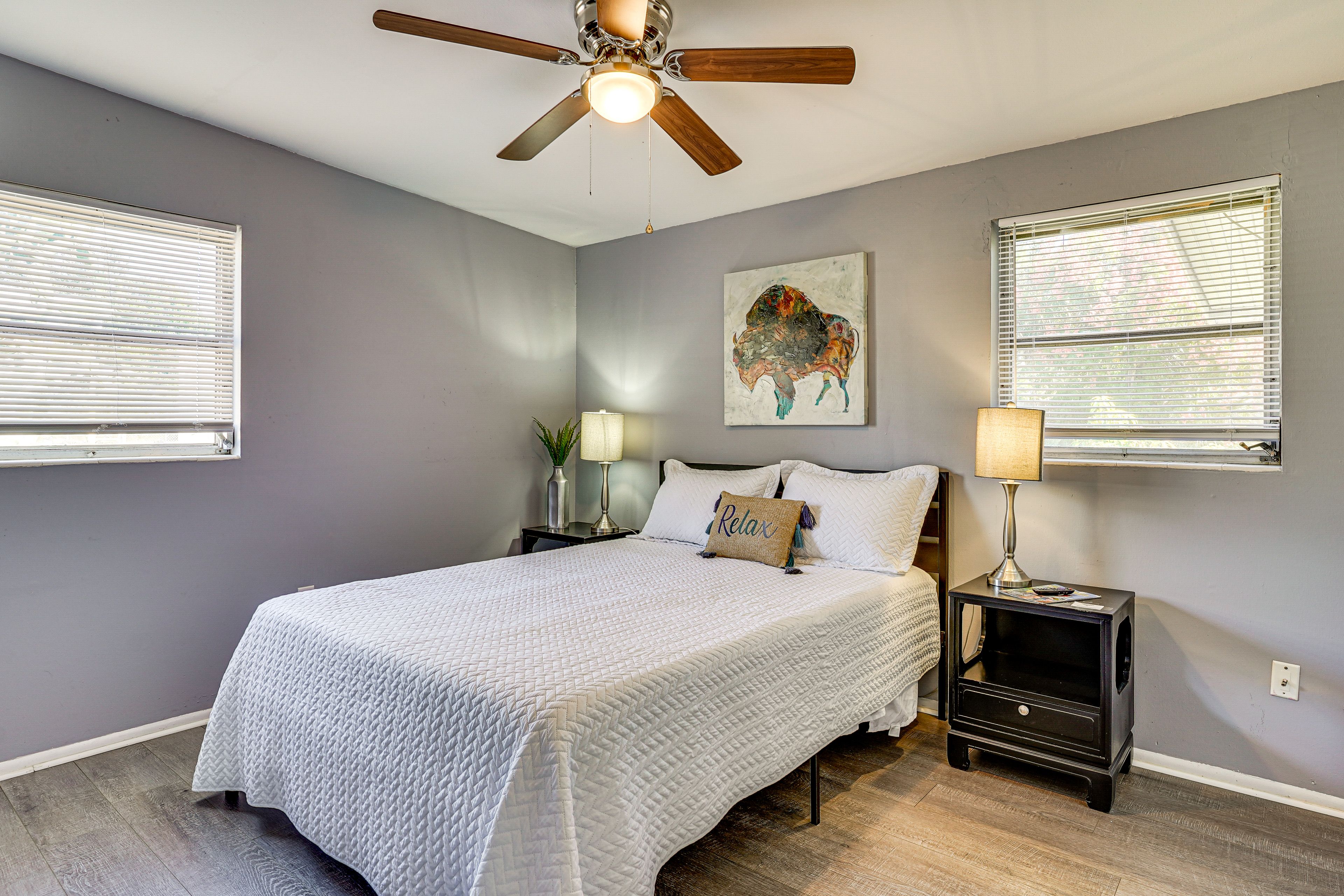 Bedroom 1 | Queen Bed