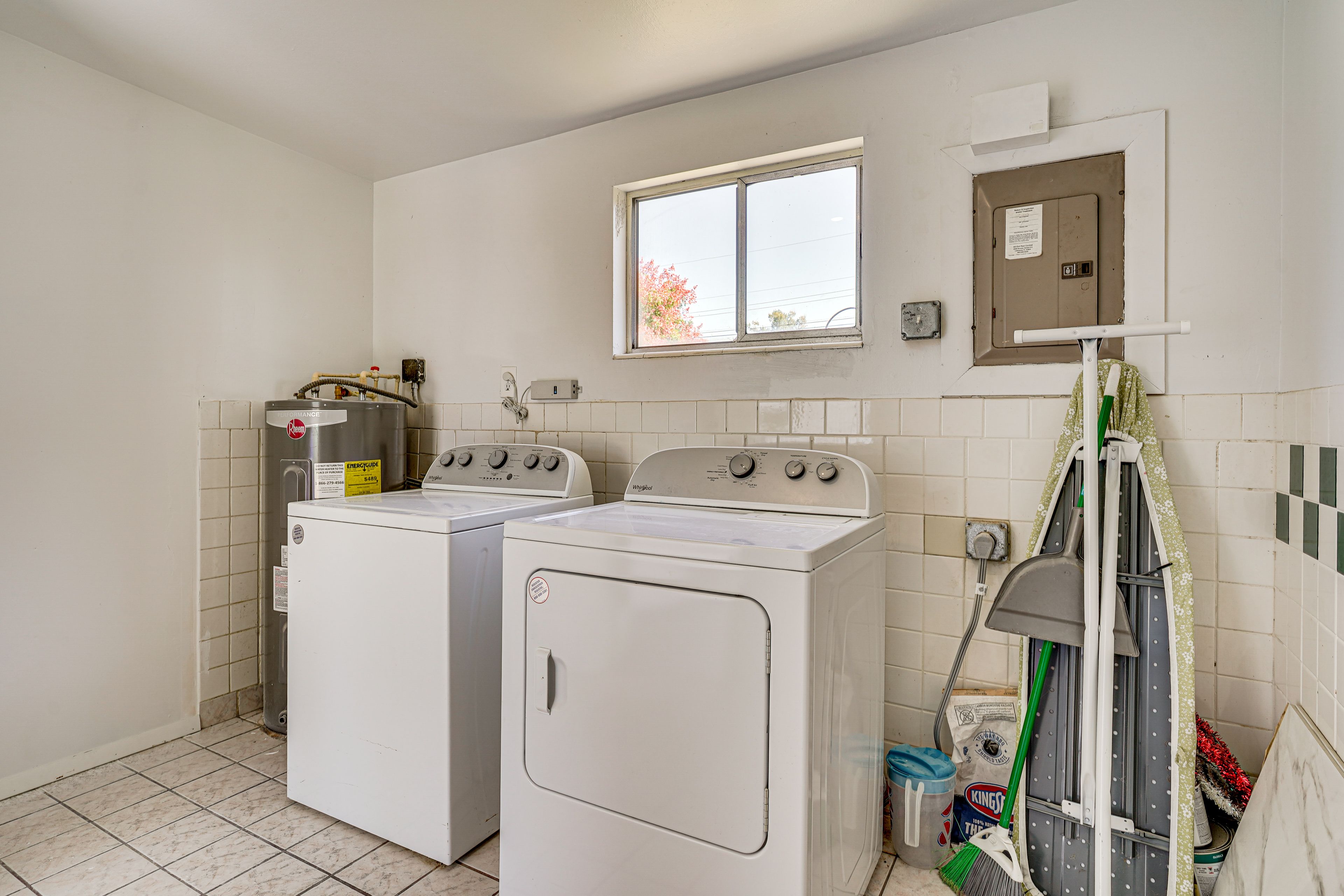 Washer & Dryer | Detergent Provided