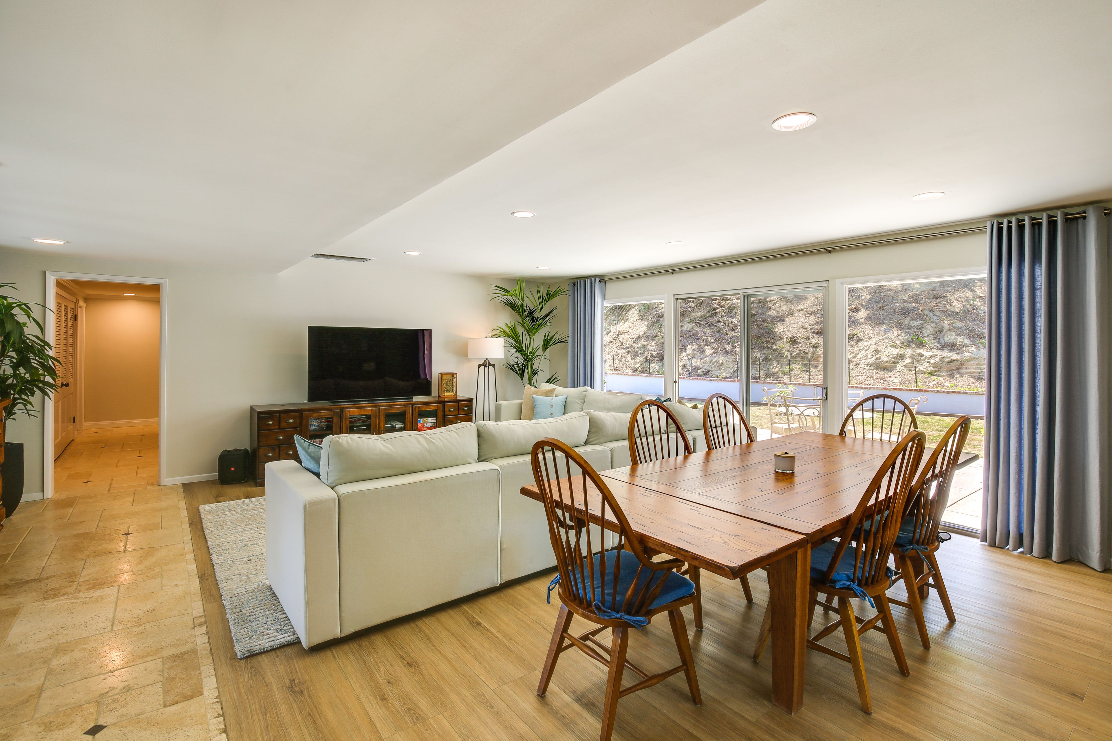 Dining Area | Dishware & Flatware