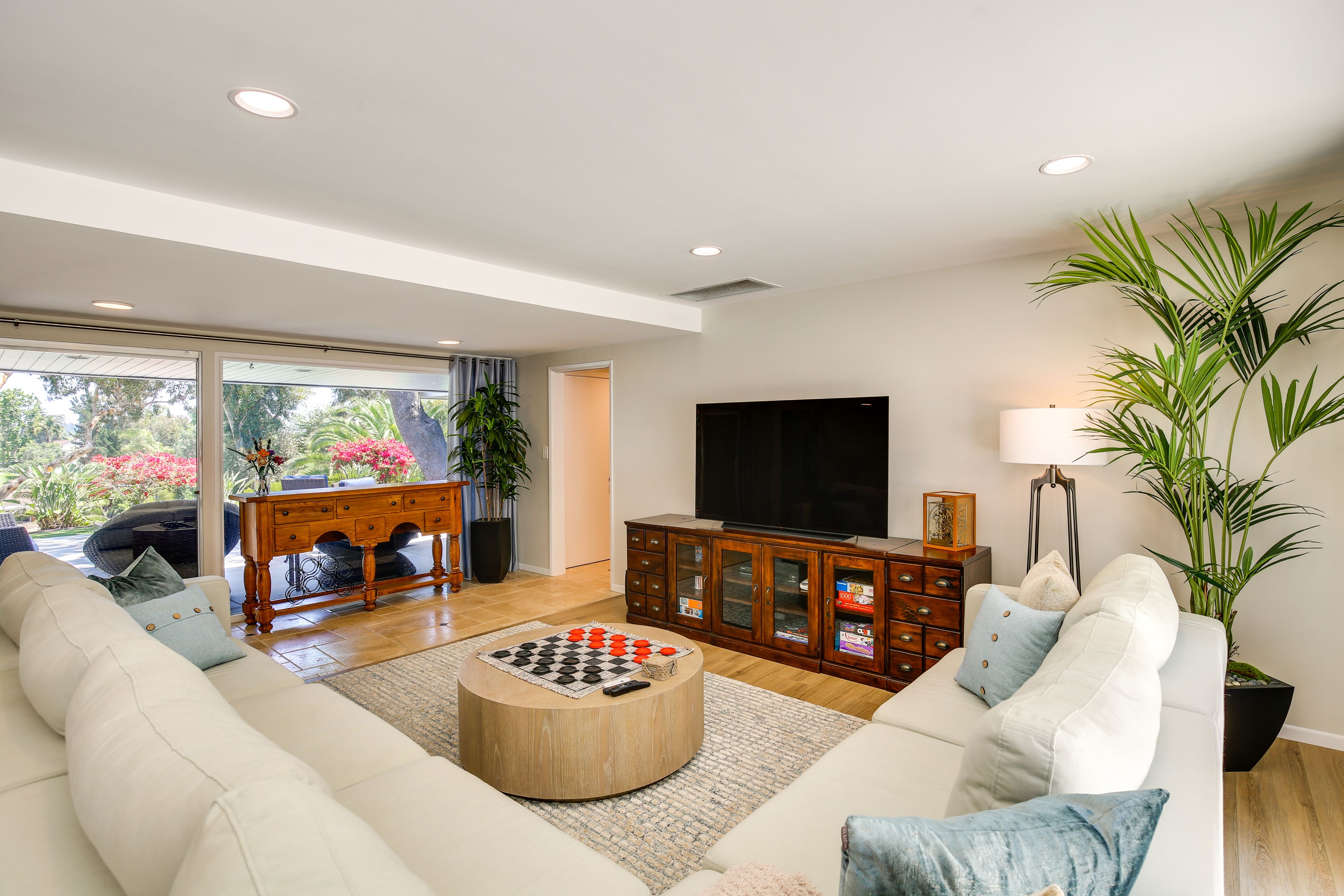 Living Room | Board Games & Books | Fitness Area