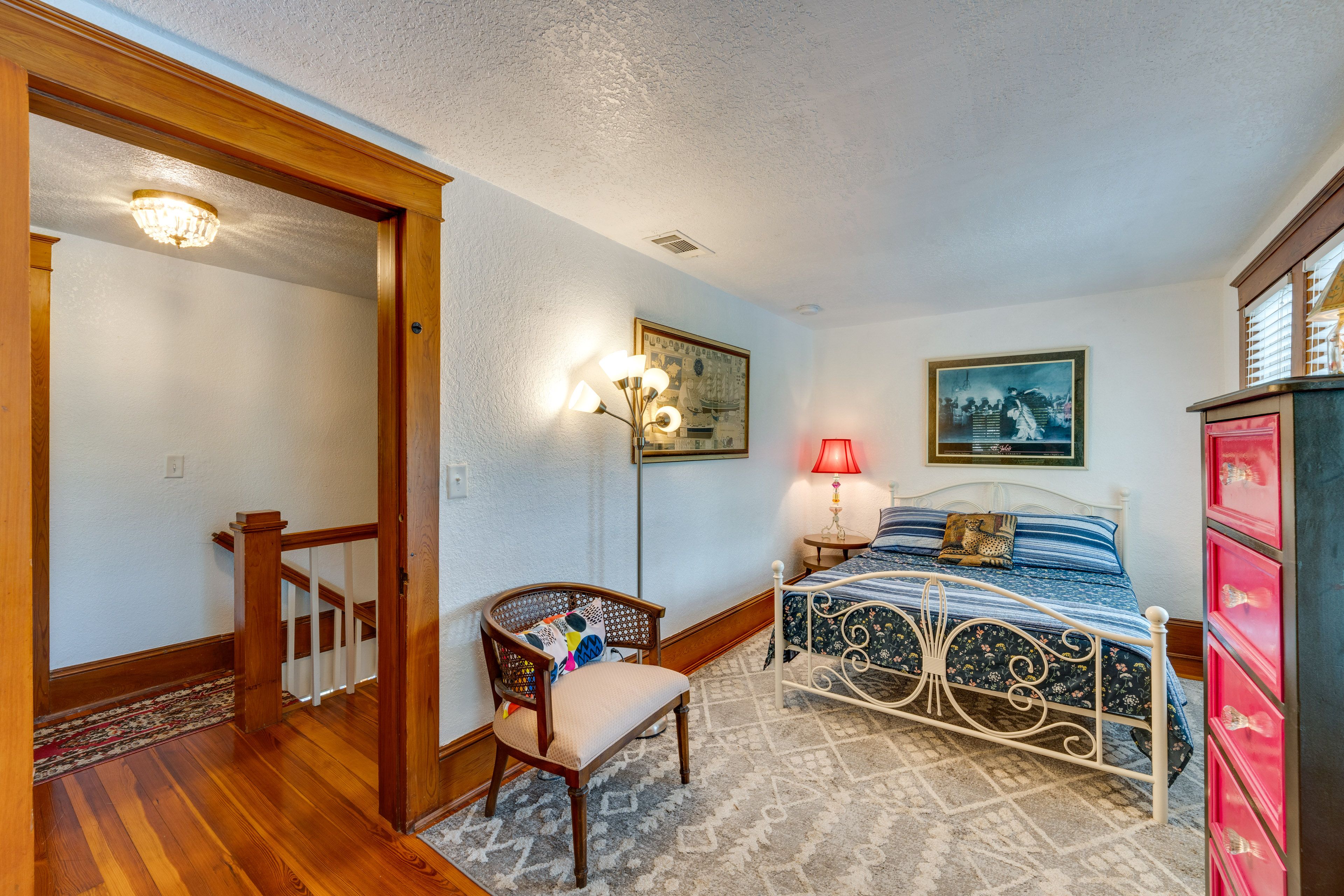 Bedroom 2 | Full Bed | Smart TV w/ Cable | 2nd Floor