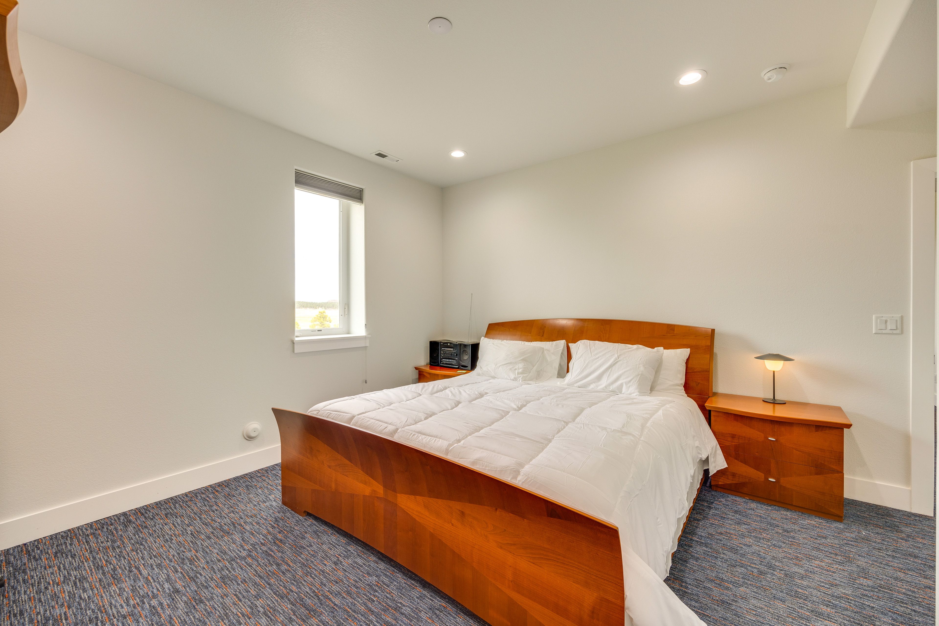 Bedroom 4 | King Bed