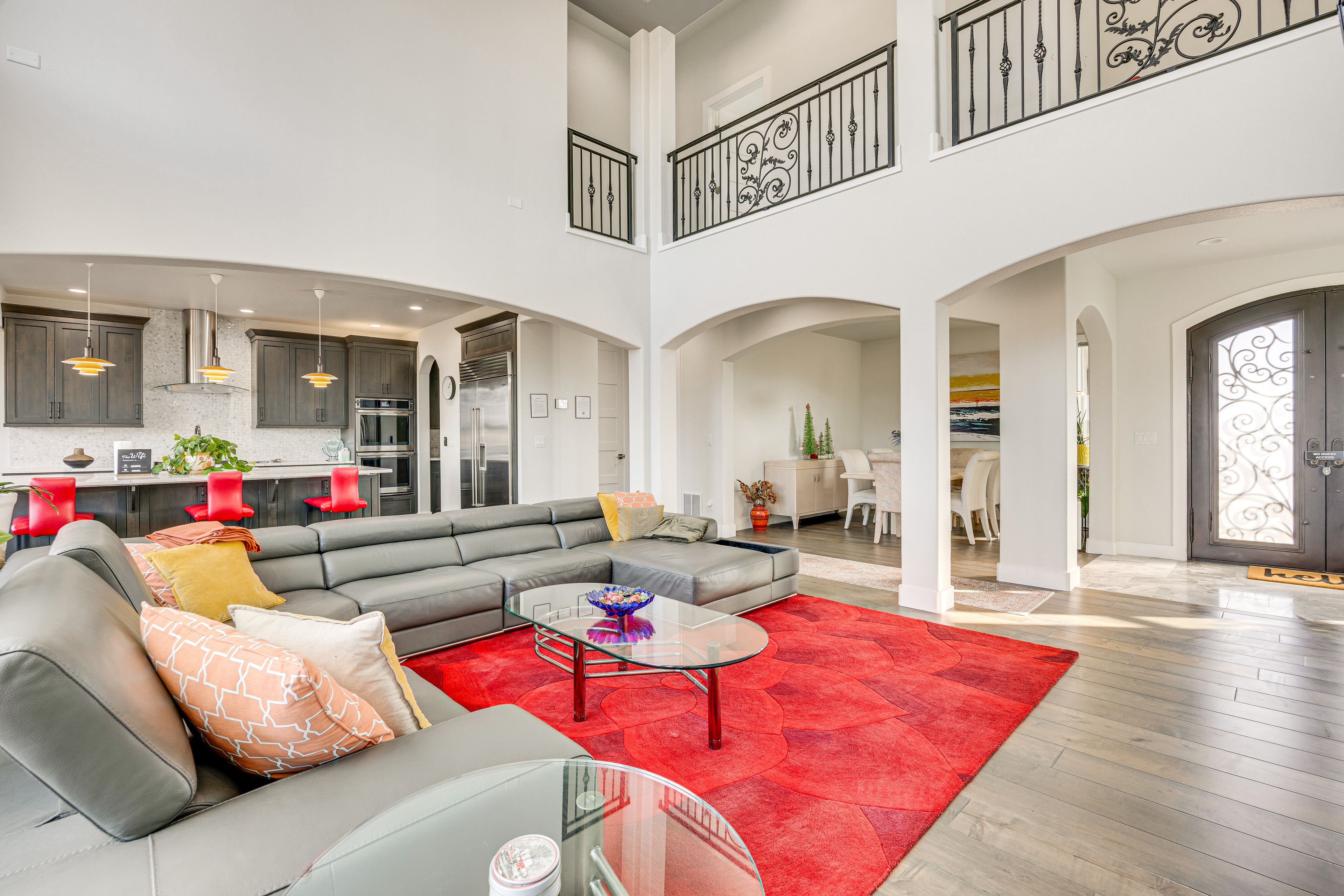 Living Room | Fireplace | Smart TV | Free WiFi