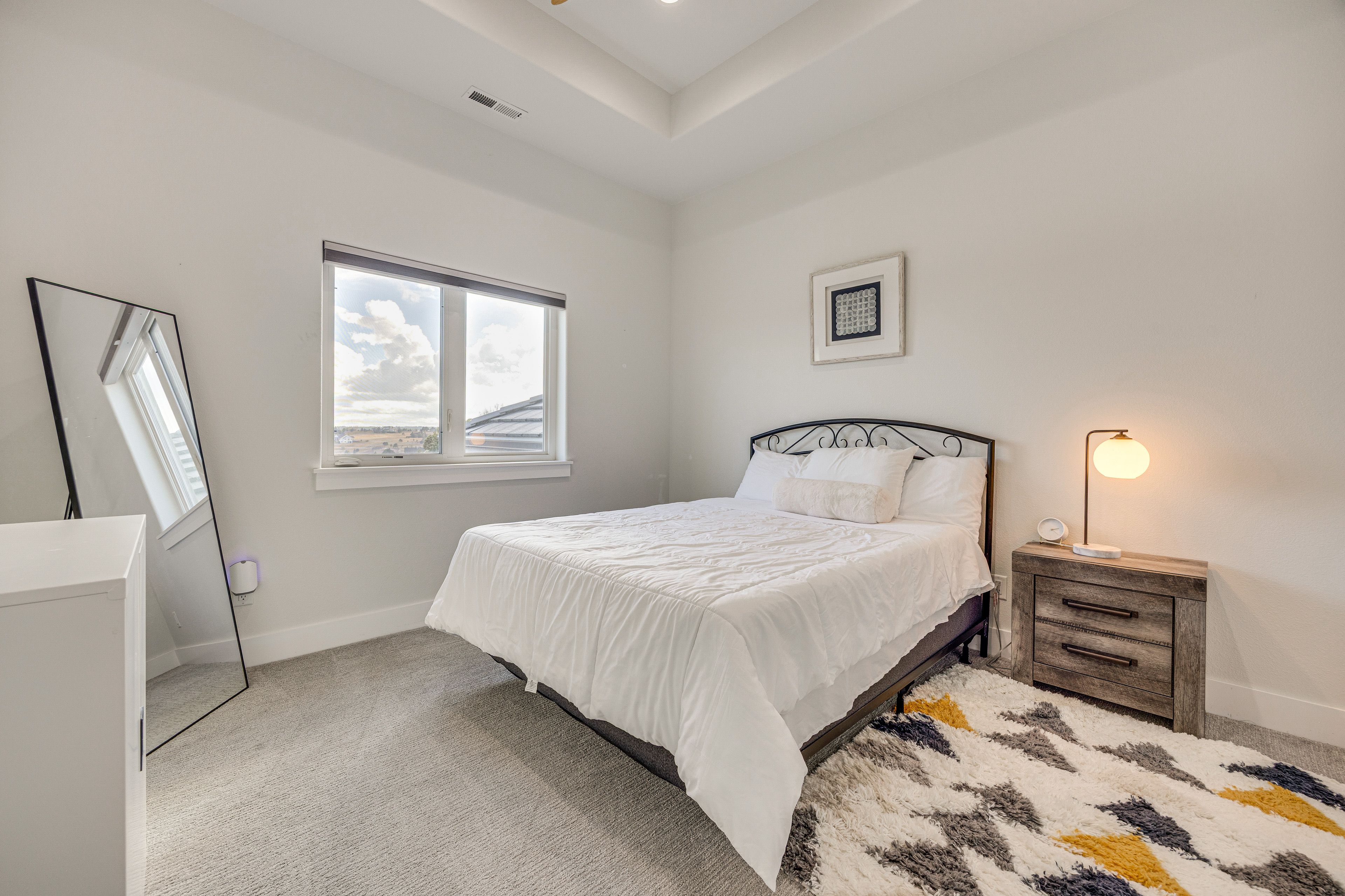 Bedroom 2 | Queen Bed | En-Suite Bathroom