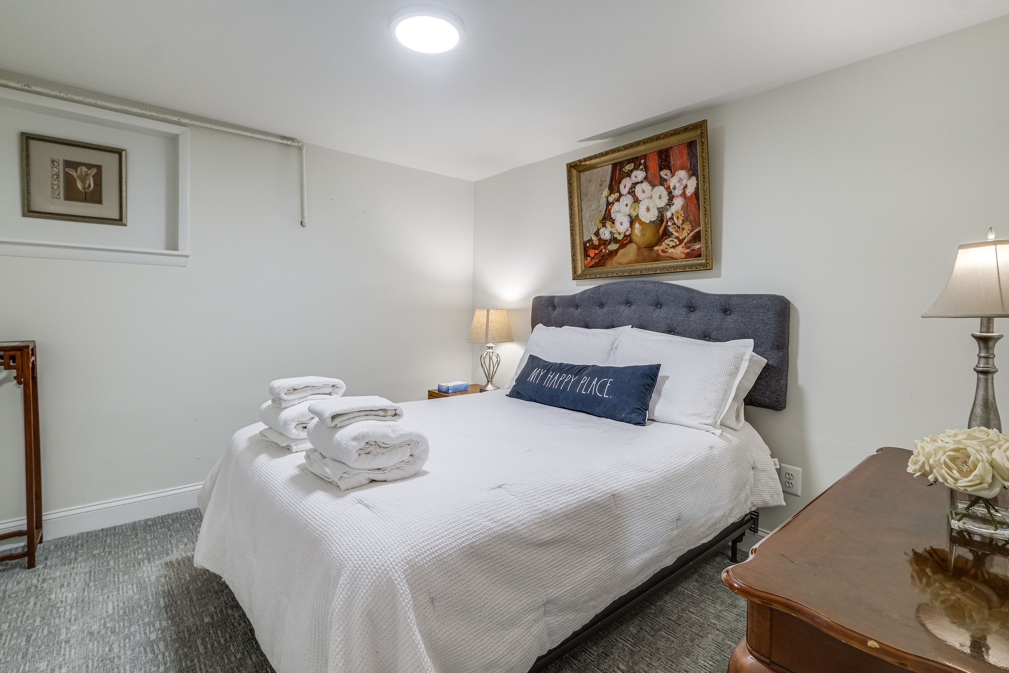 Bedroom 2 | Queen Bed