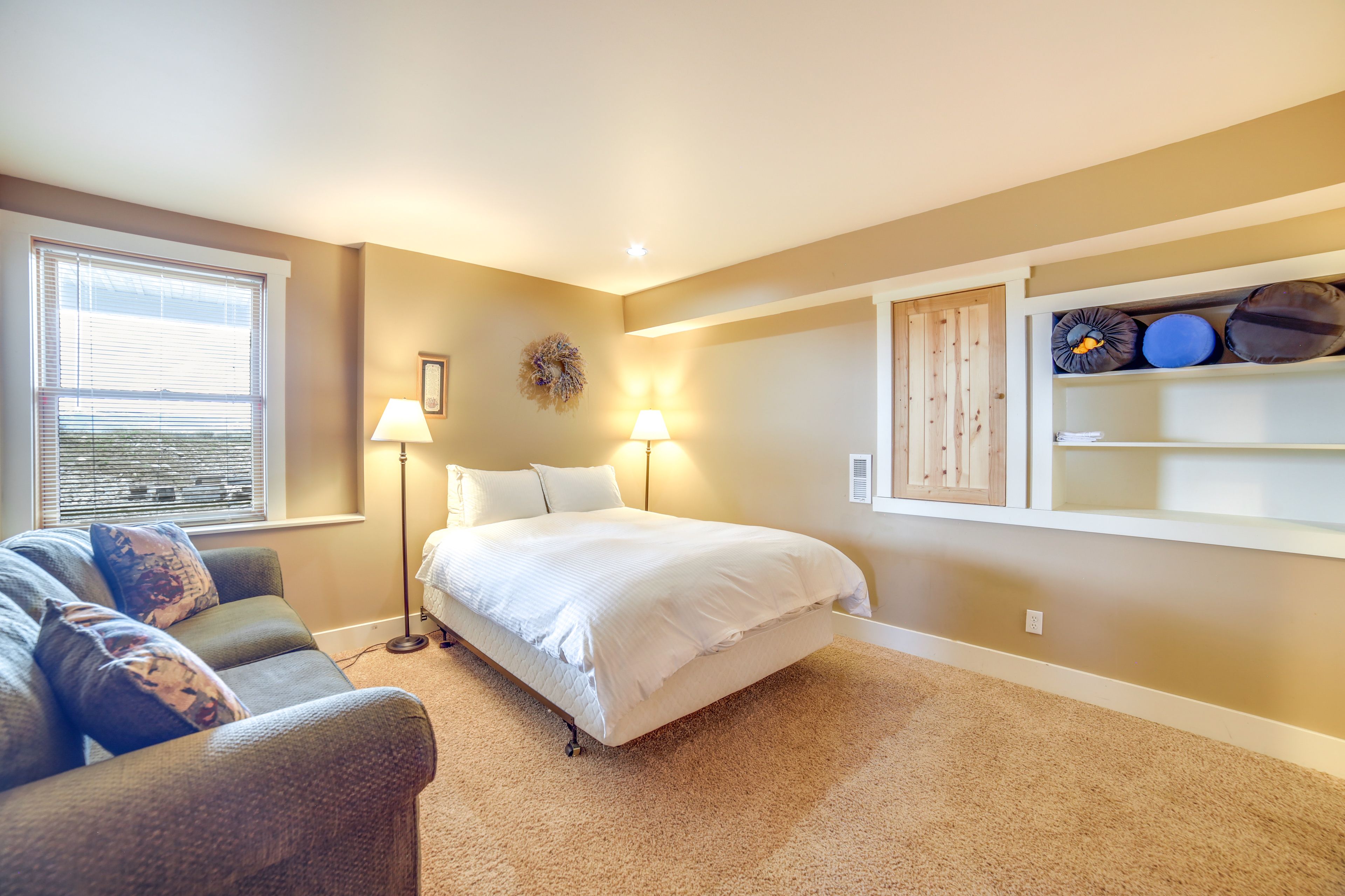 Bedroom 3 | Queen Bed | En-Suite Bathroom