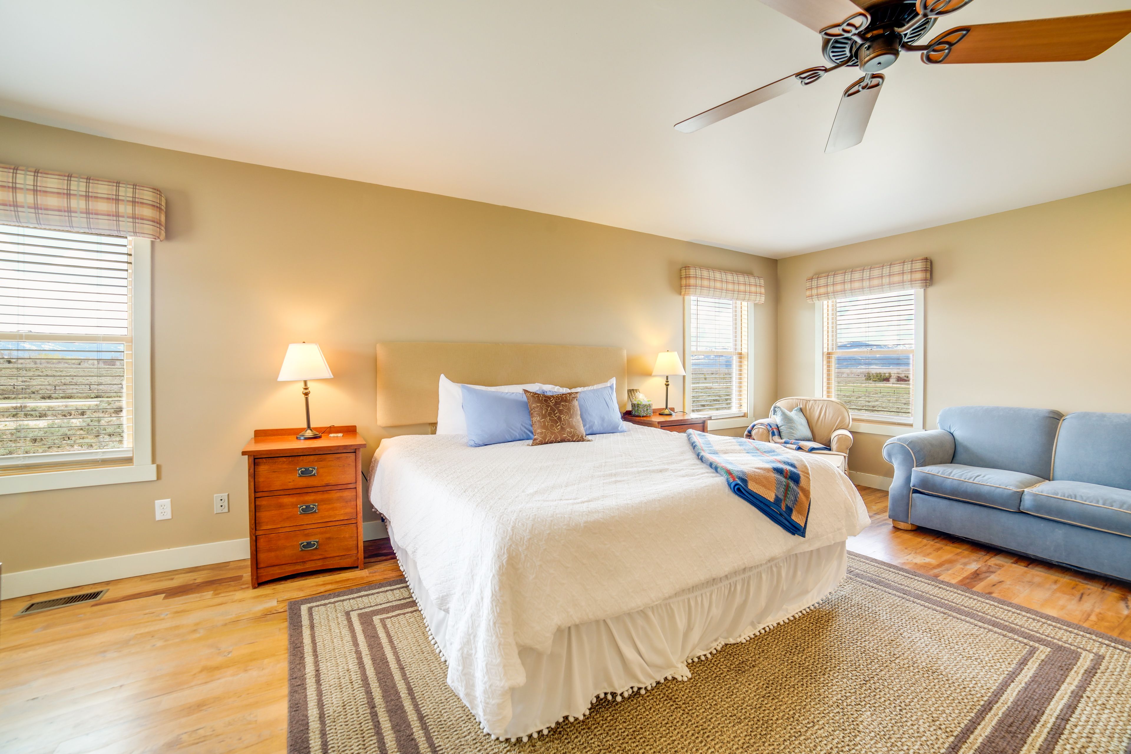 Bedroom 1 | California King Bed | En-Suite Bathroom